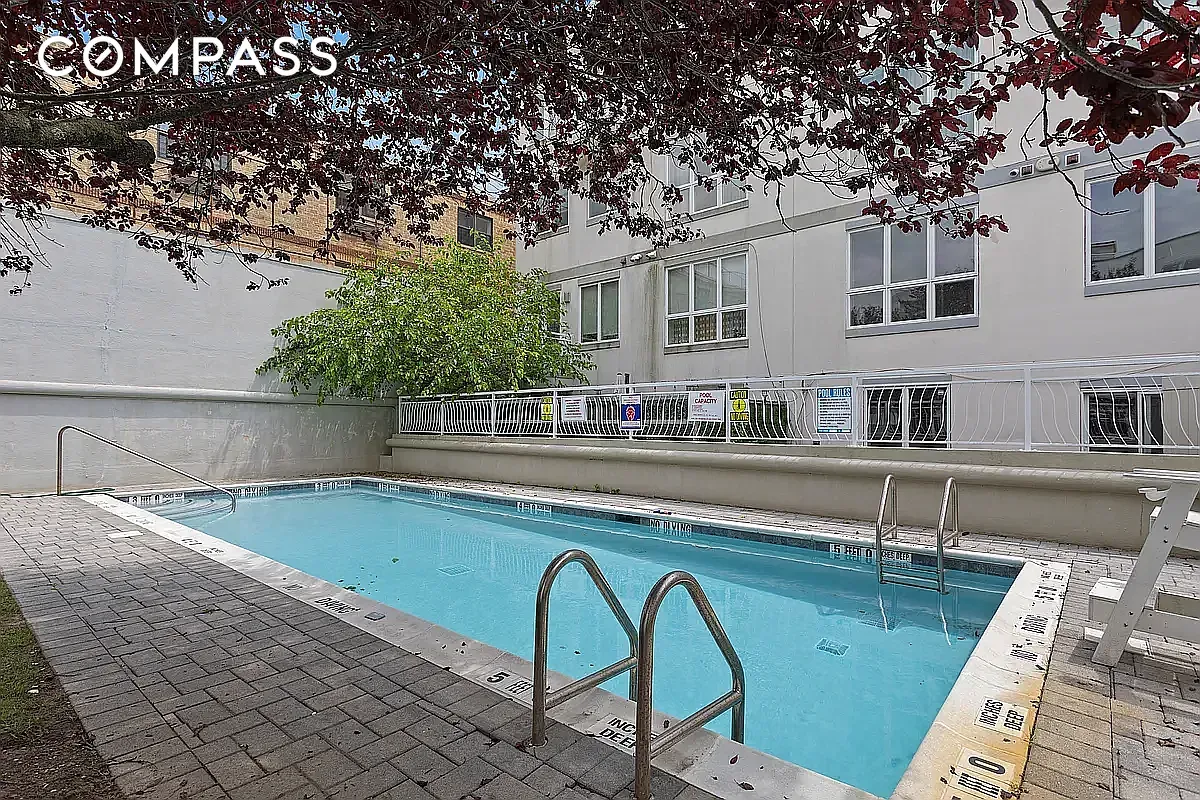 #8 photo, 3112 Emmons Avenue, Sheepshead Bay , NY 11235