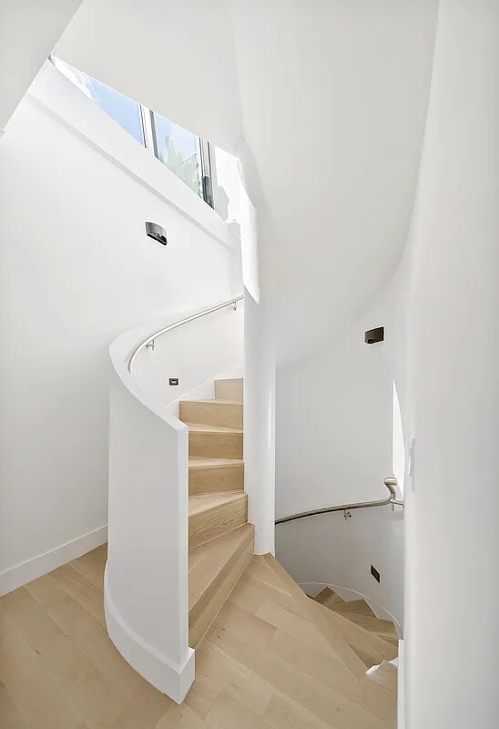 #10 photo, 256 N 9TH Street, Williamsburg , NY 11211