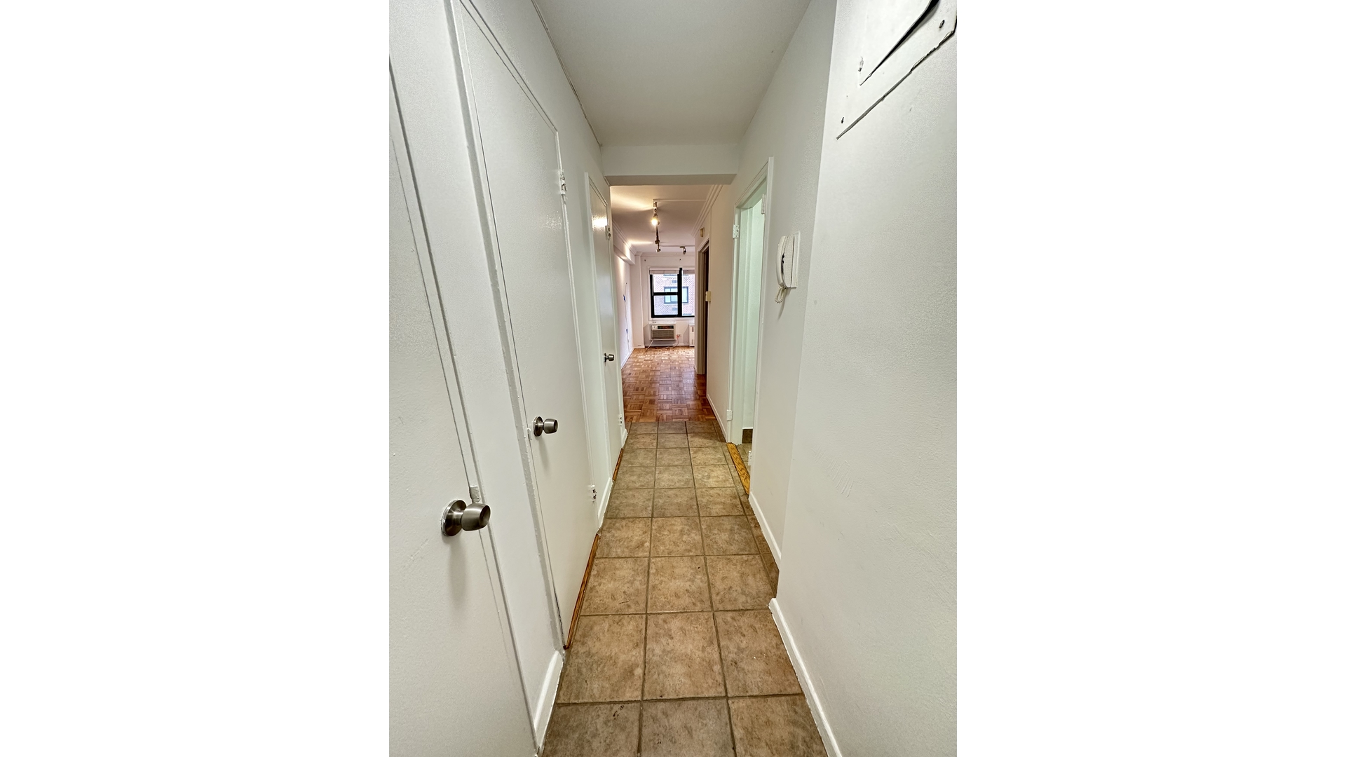 #5 photo, 335 E 51ST Street, मैनहटन Turtle Bay , NY 10022