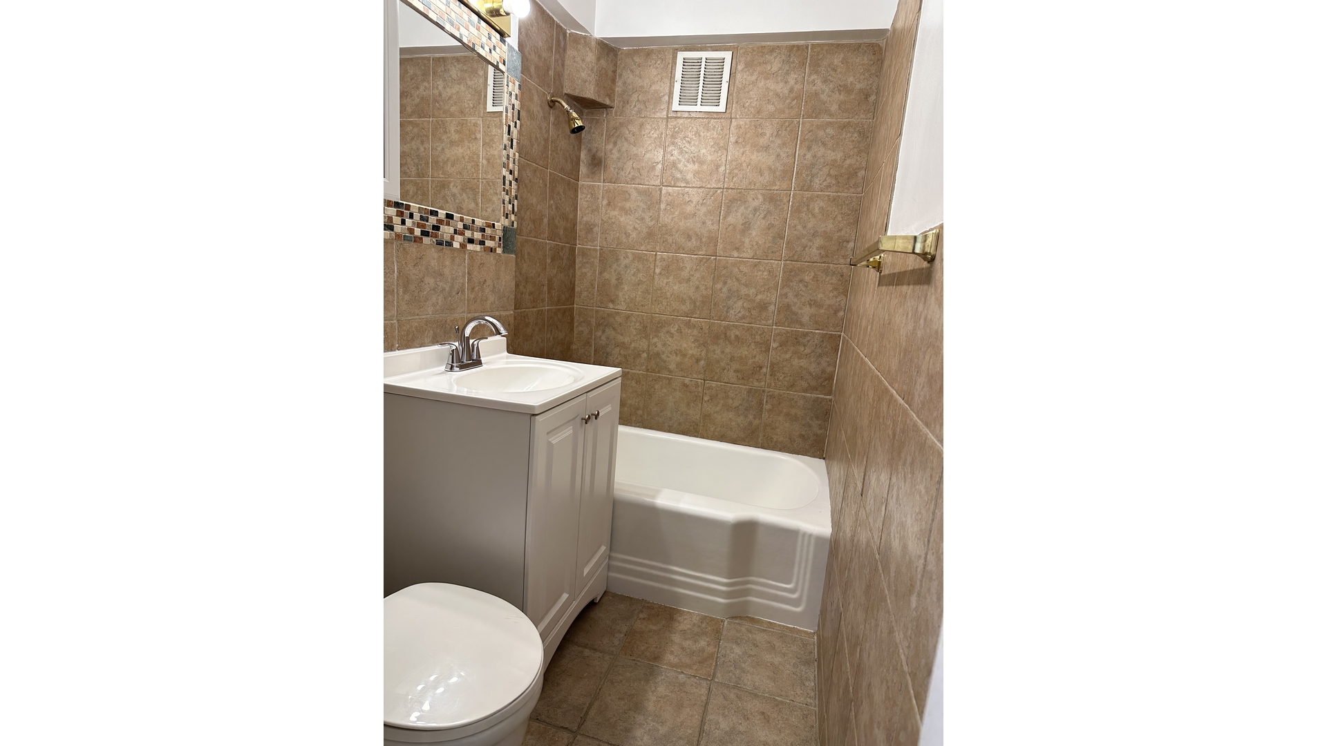 #9 photo, 335 E 51ST Street, मैनहटन Turtle Bay , NY 10022