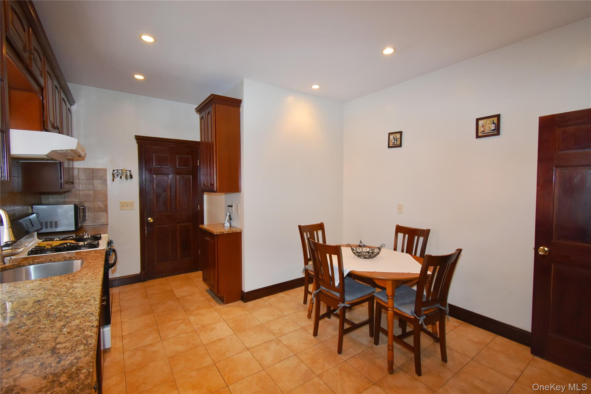 #15 photo, 132 Overlook Street, Mount Vernon , NY 10552