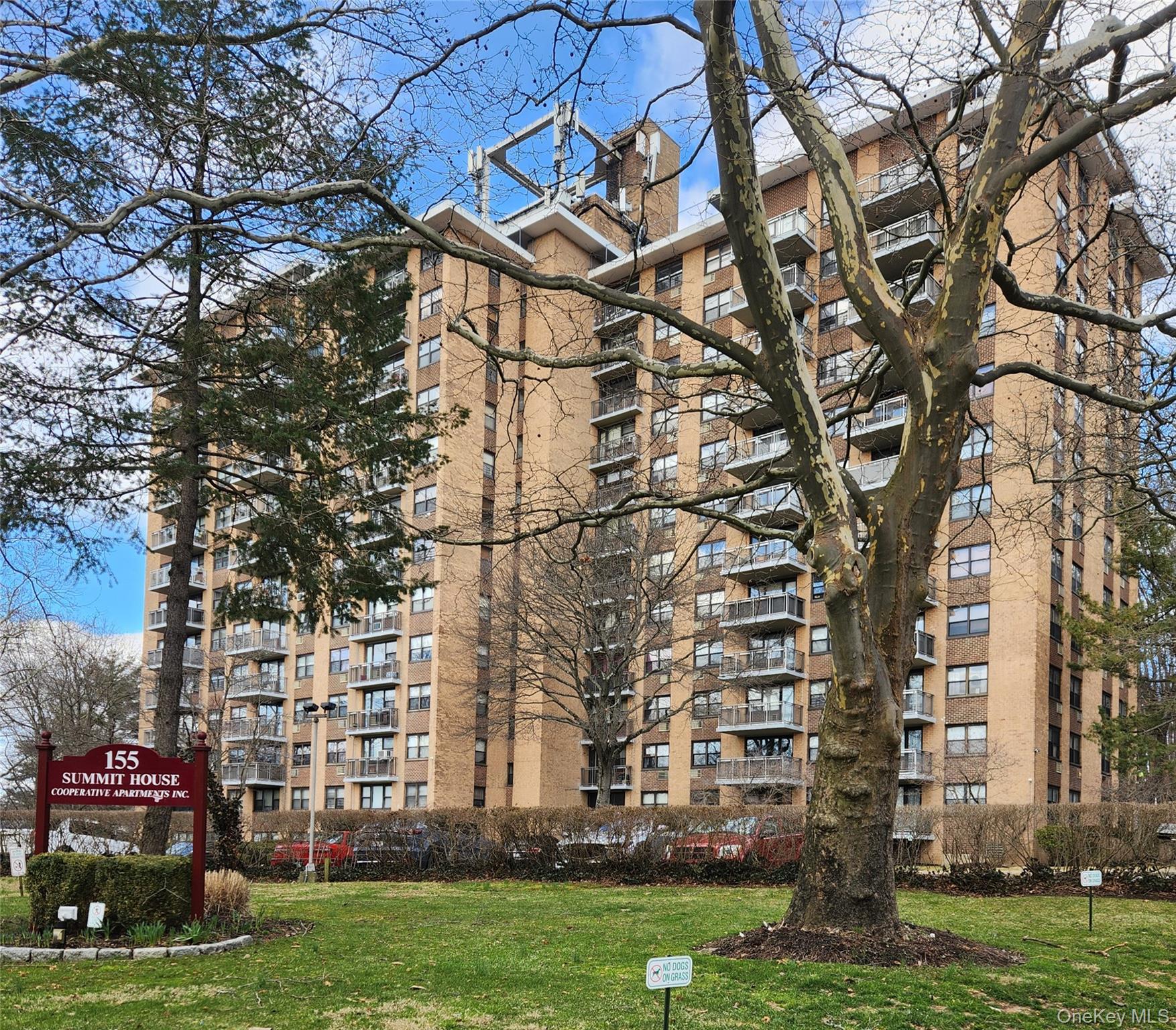 #2 photo, 155 Ferris Avenue, White Plains , NY 10601