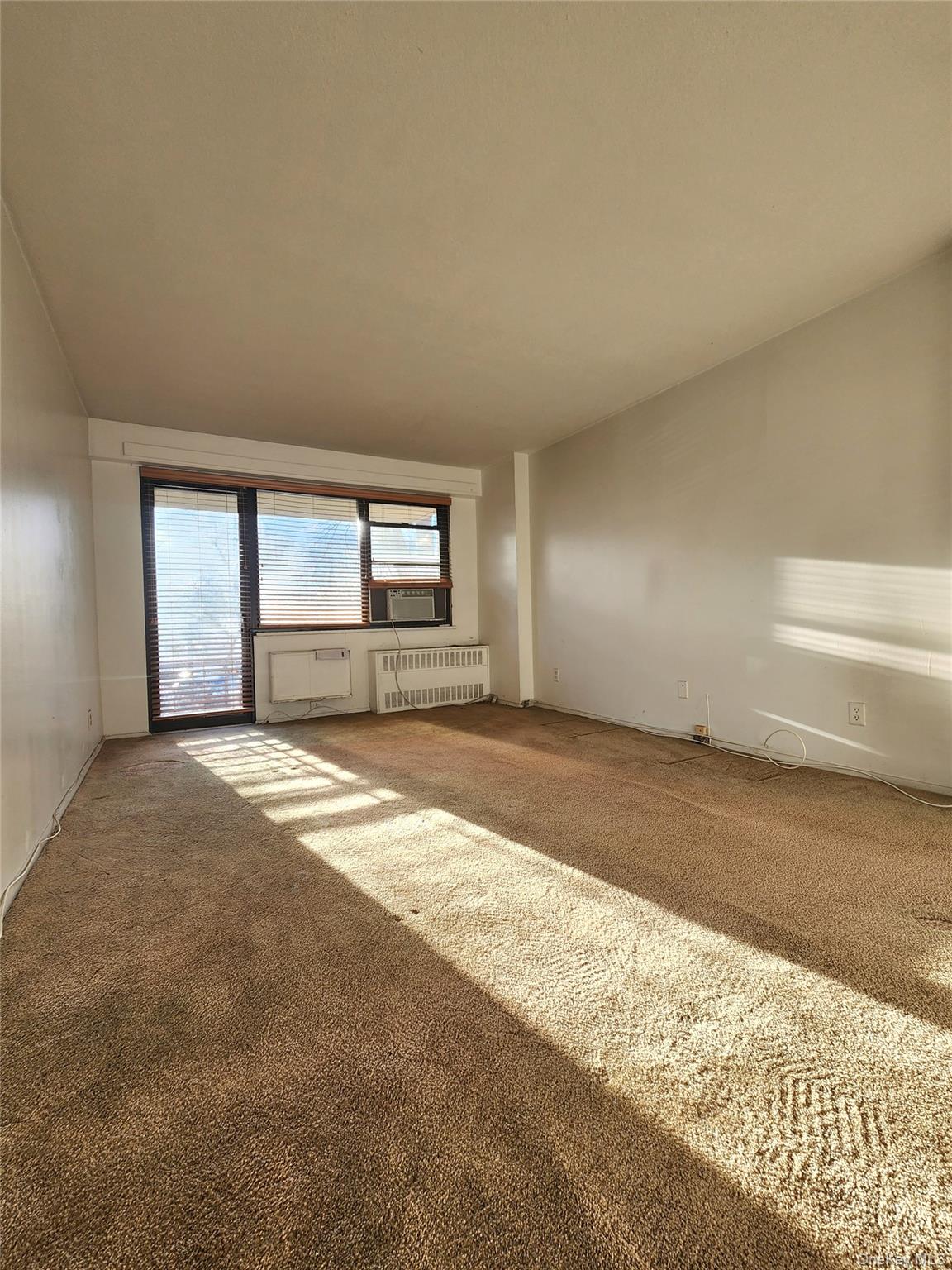 #9 photo, 155 Ferris Avenue, White Plains , NY 10601