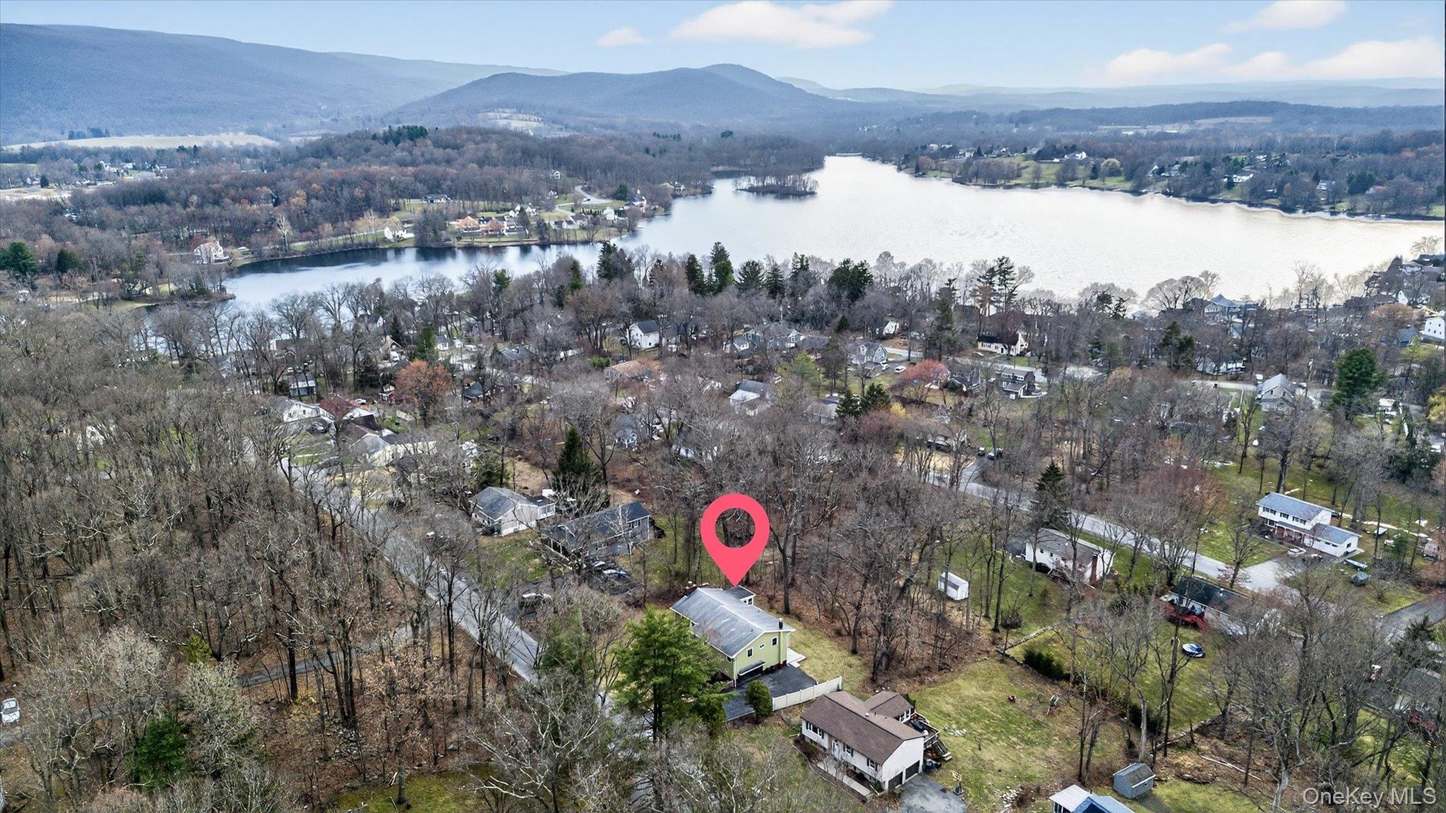 #4 photo, 313 Chestnut Avenue, New Windsor , NY 12553