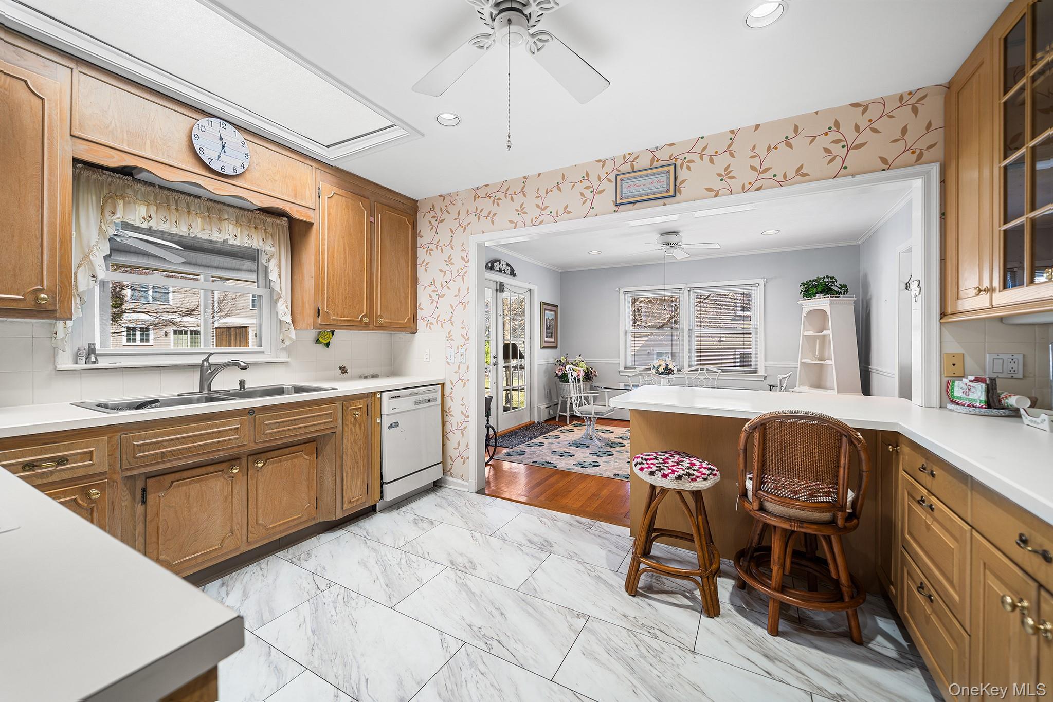 #12 photo, 168 Park Avenue, Harrison , NY 10528