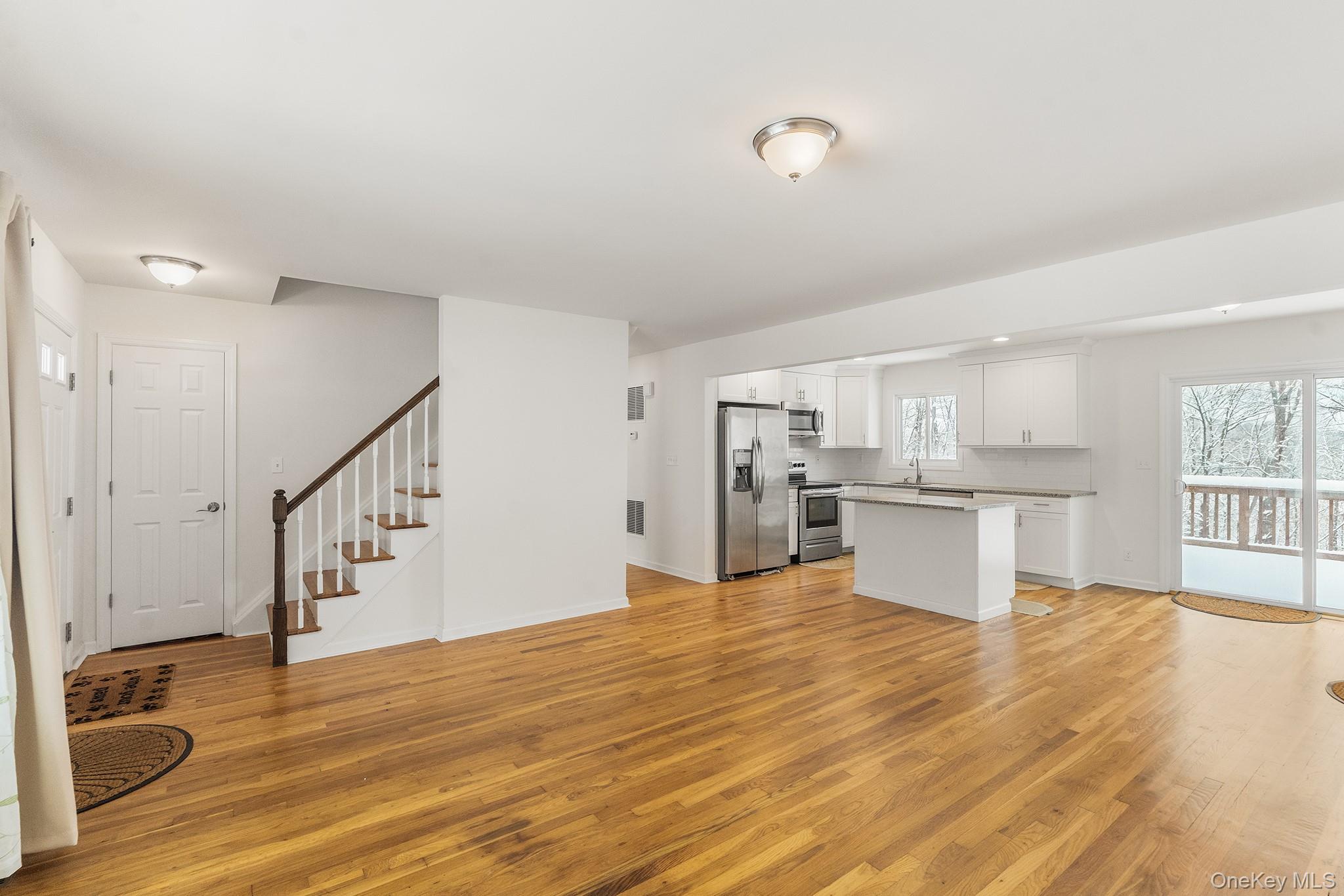 #11 photo, 3483 Overlook Avenue, Yorktown Heights , NY 10598