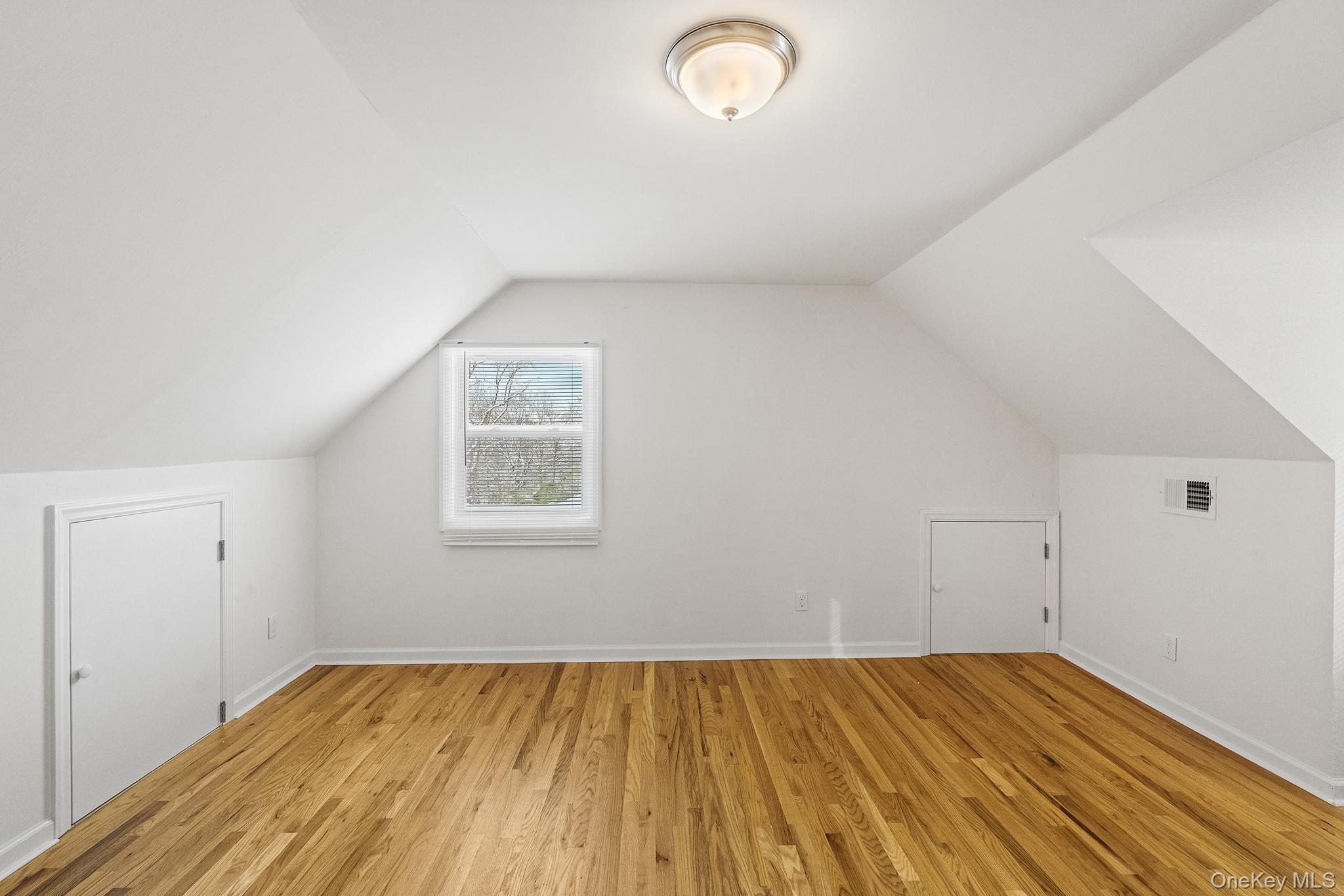 #13 photo, 3483 Overlook Avenue, Yorktown Heights , NY 10598