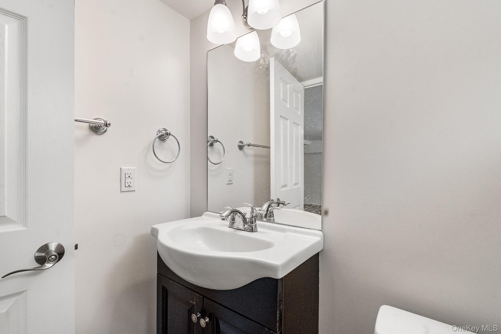 #14 photo, 3483 Overlook Avenue, Yorktown Heights , NY 10598