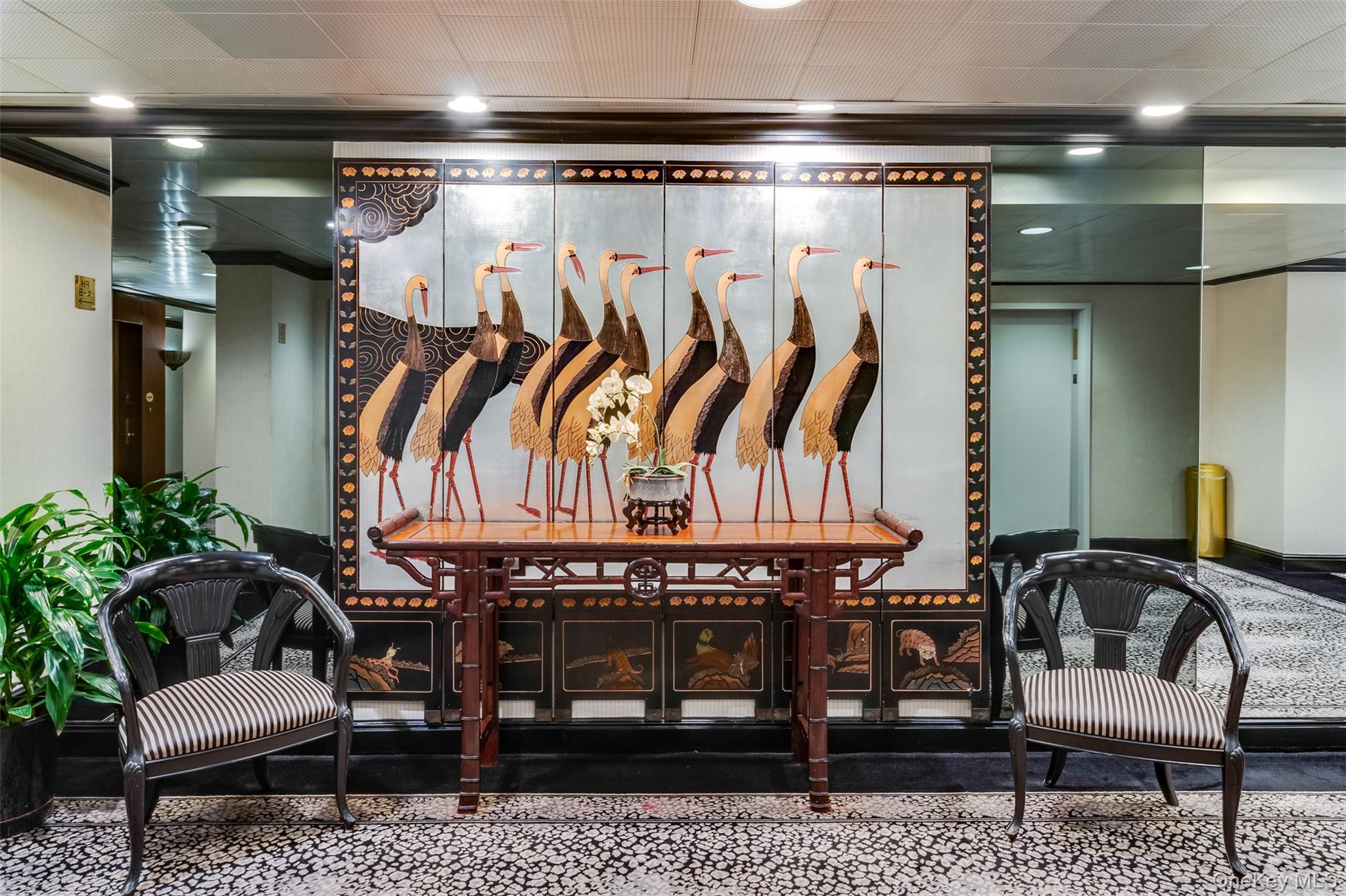 #15 photo, 27110 Grand Central Parkway, Floral Park , NY 11005