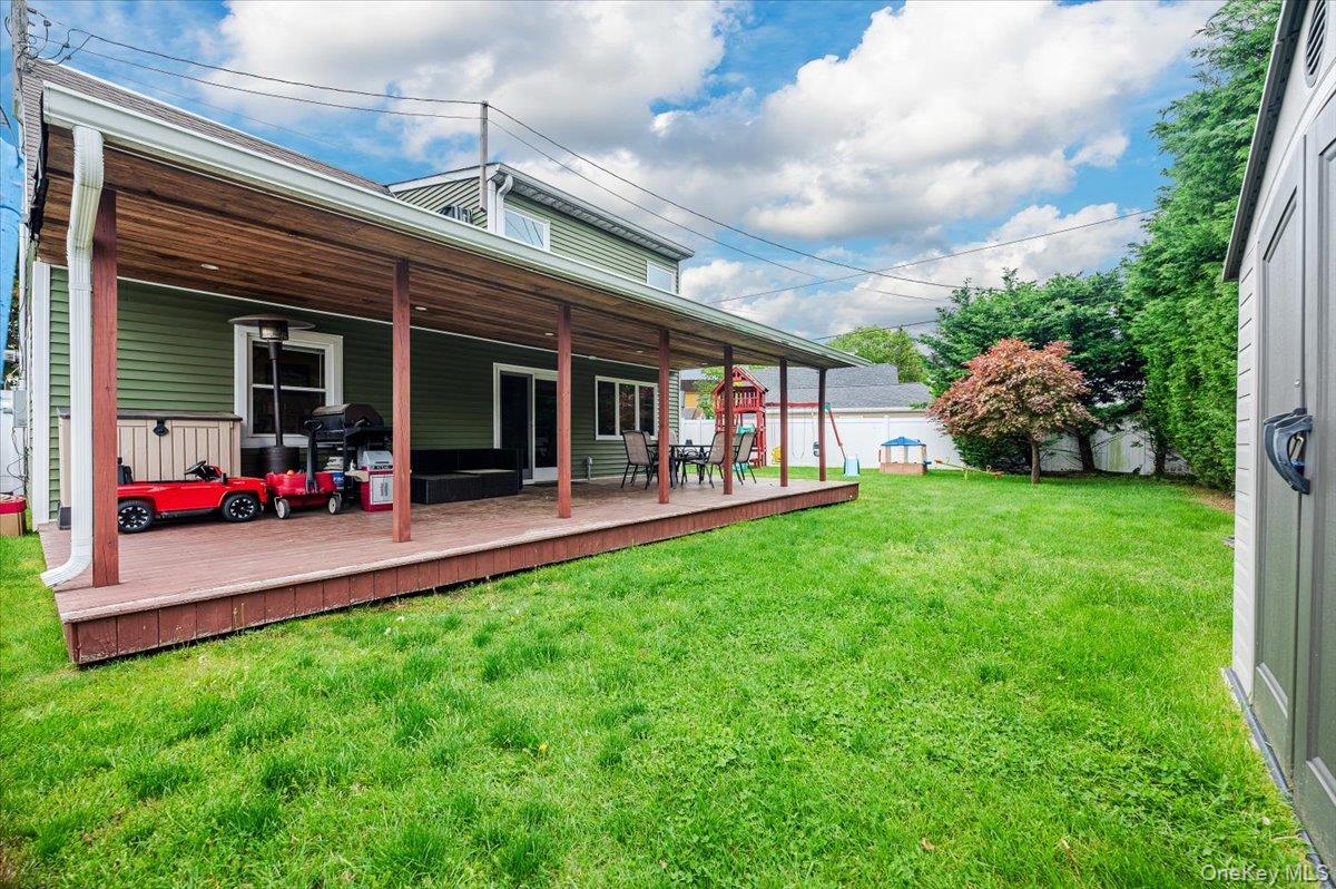 #15 photo, 5 Stonecutter Road, Levittown , NY 11756