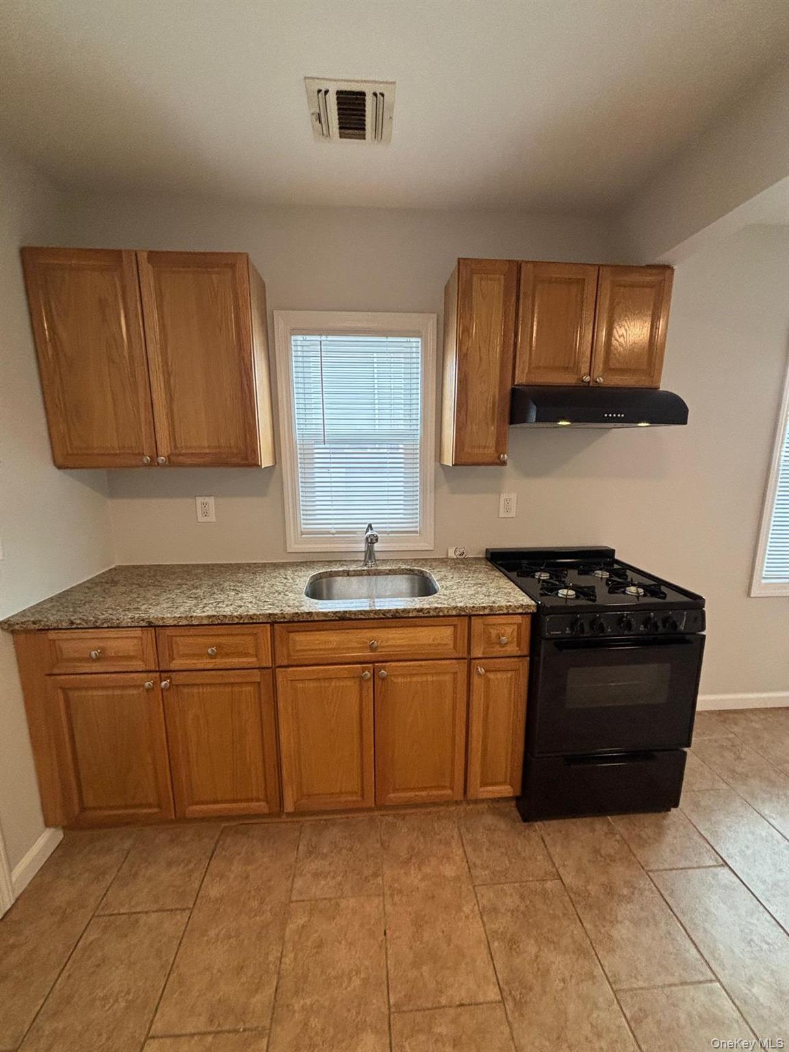 #5 photo, 101 Miramar Avenue, サフォーク郡 Patchogue , NY 11772