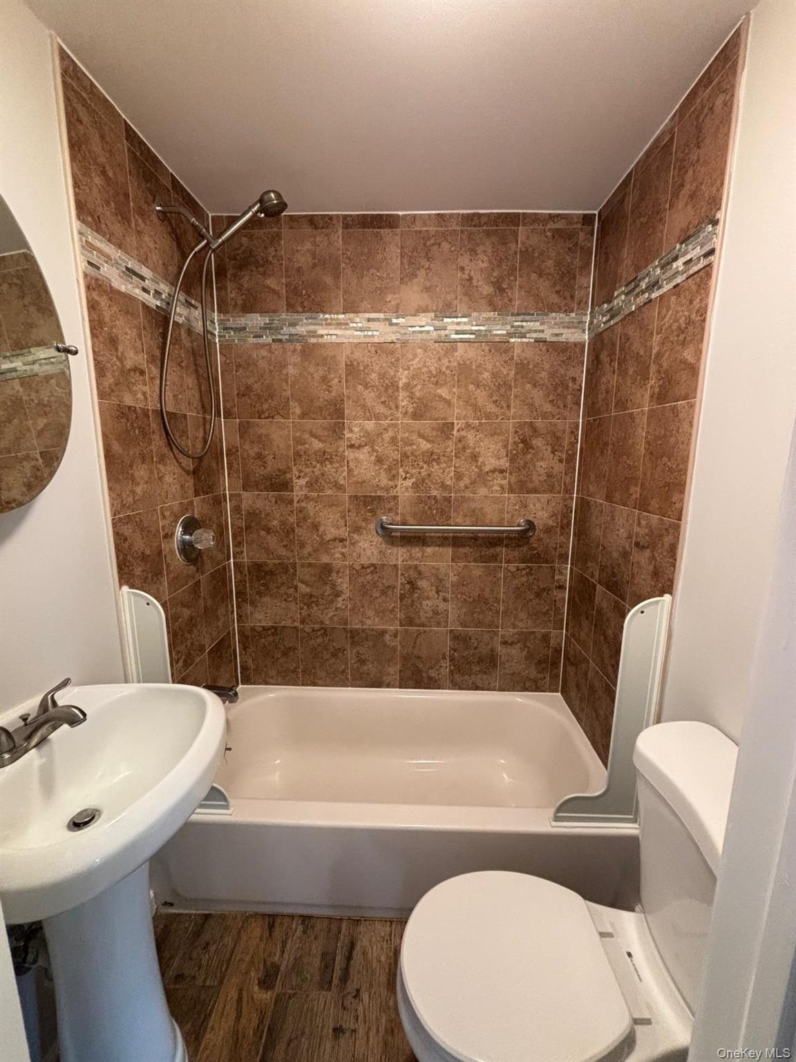 #9 photo, 101 Miramar Avenue, サフォーク郡 Patchogue , NY 11772