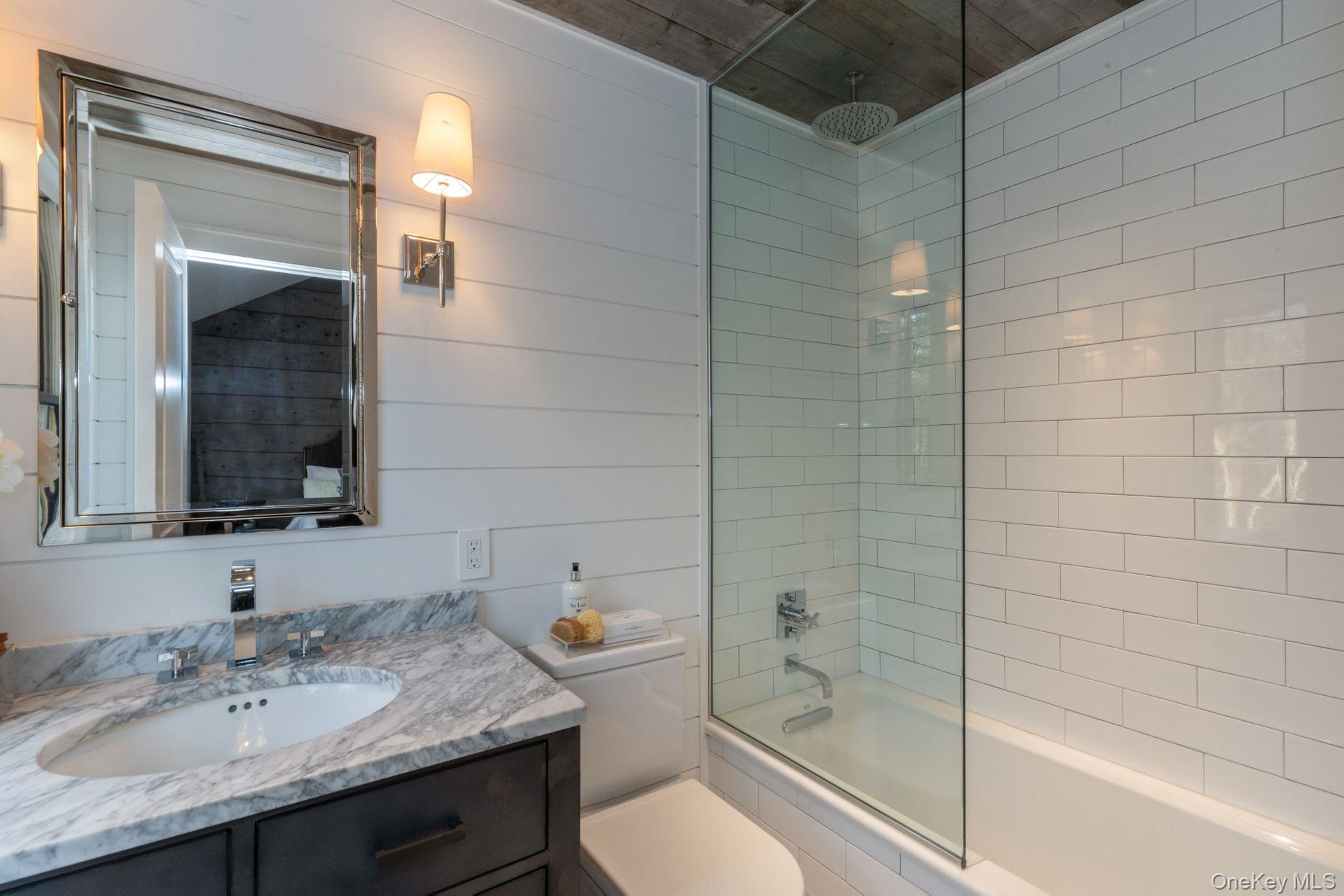 #19 photo, 142 Six Pole Highway, Sag Harbor , NY 11963