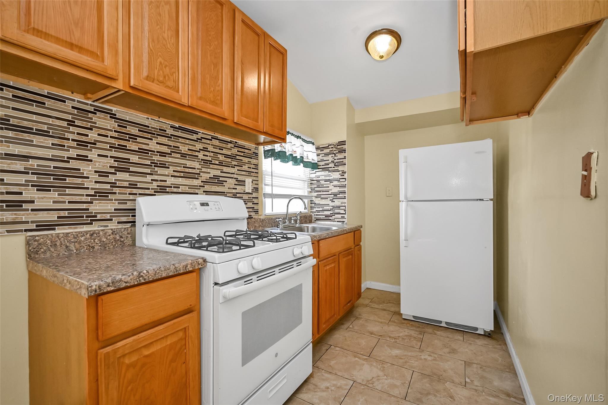 #5 photo, 135-07 223rd Street, 皇后區 Springfield Gardens , NY 11413