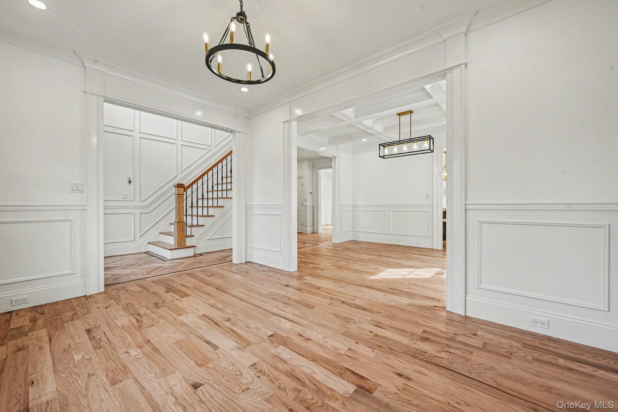 #11 photo, 27 Grape Lane, Hicksville , NY 11801