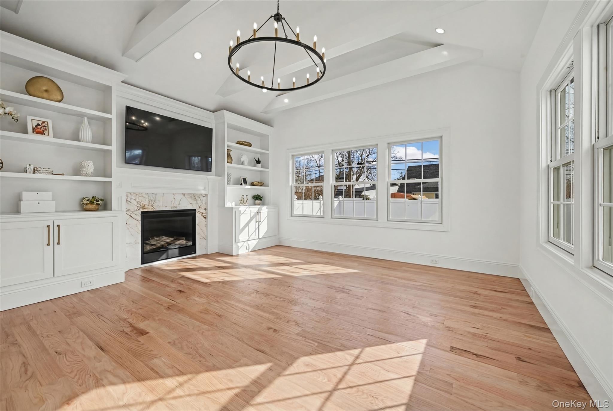 #17 photo, 27 Grape Lane, Hicksville , NY 11801