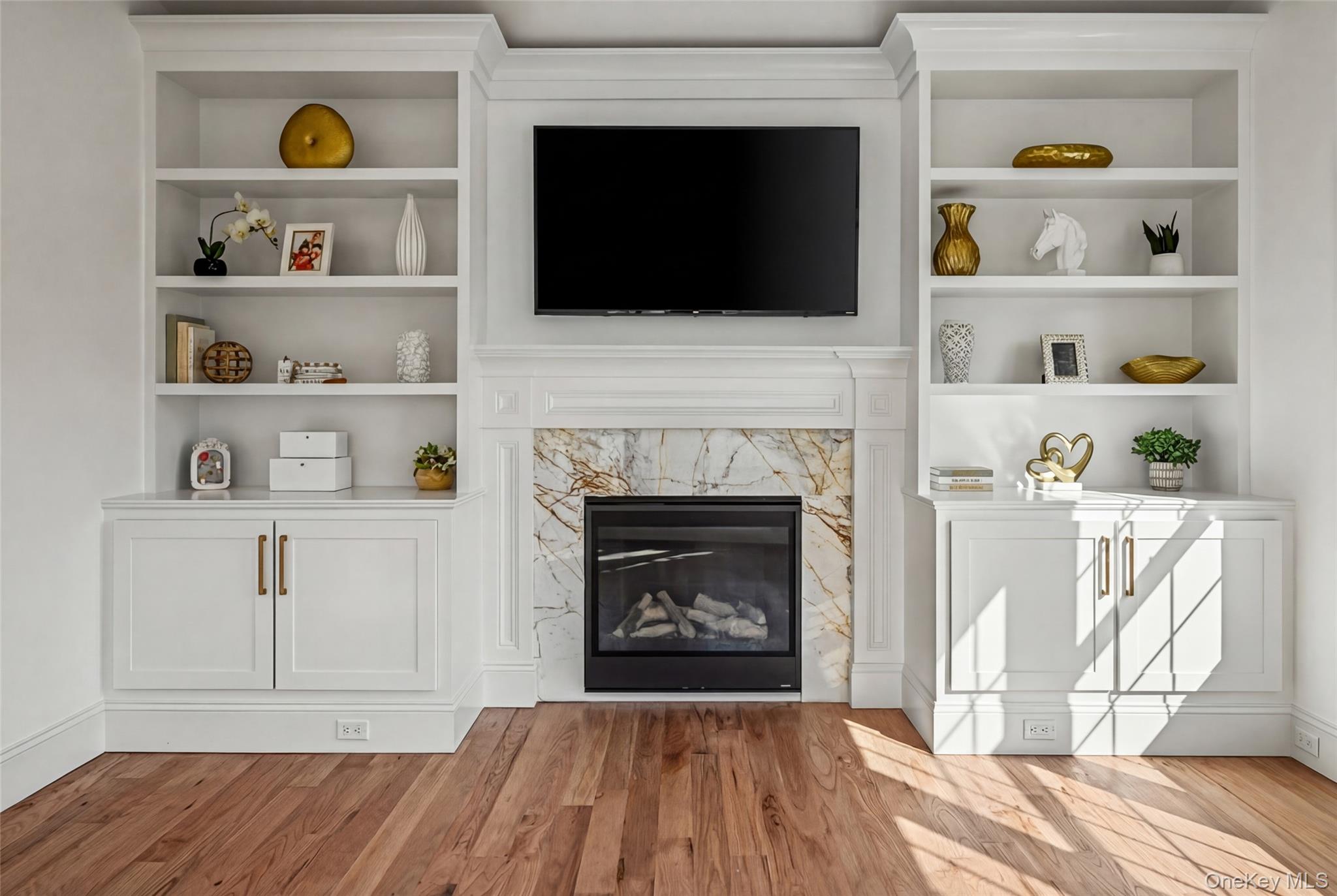 #19 photo, 27 Grape Lane, Hicksville , NY 11801