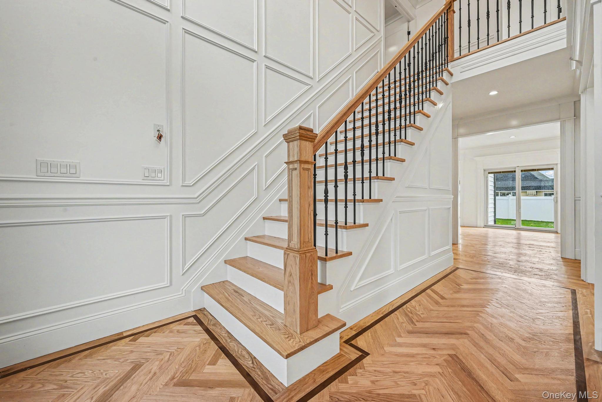 #7 photo, 27 Grape Lane, Hicksville , NY 11801