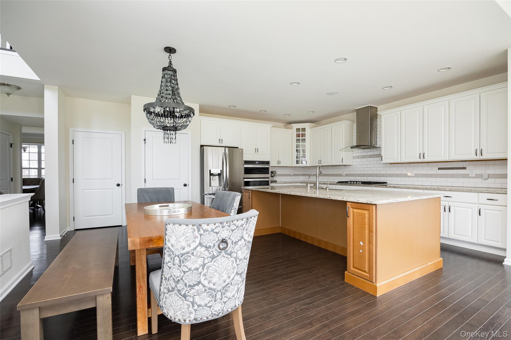 #16 photo, 27 E Van Buren Way, 紐約州 Hopewell Junction , NY 12533