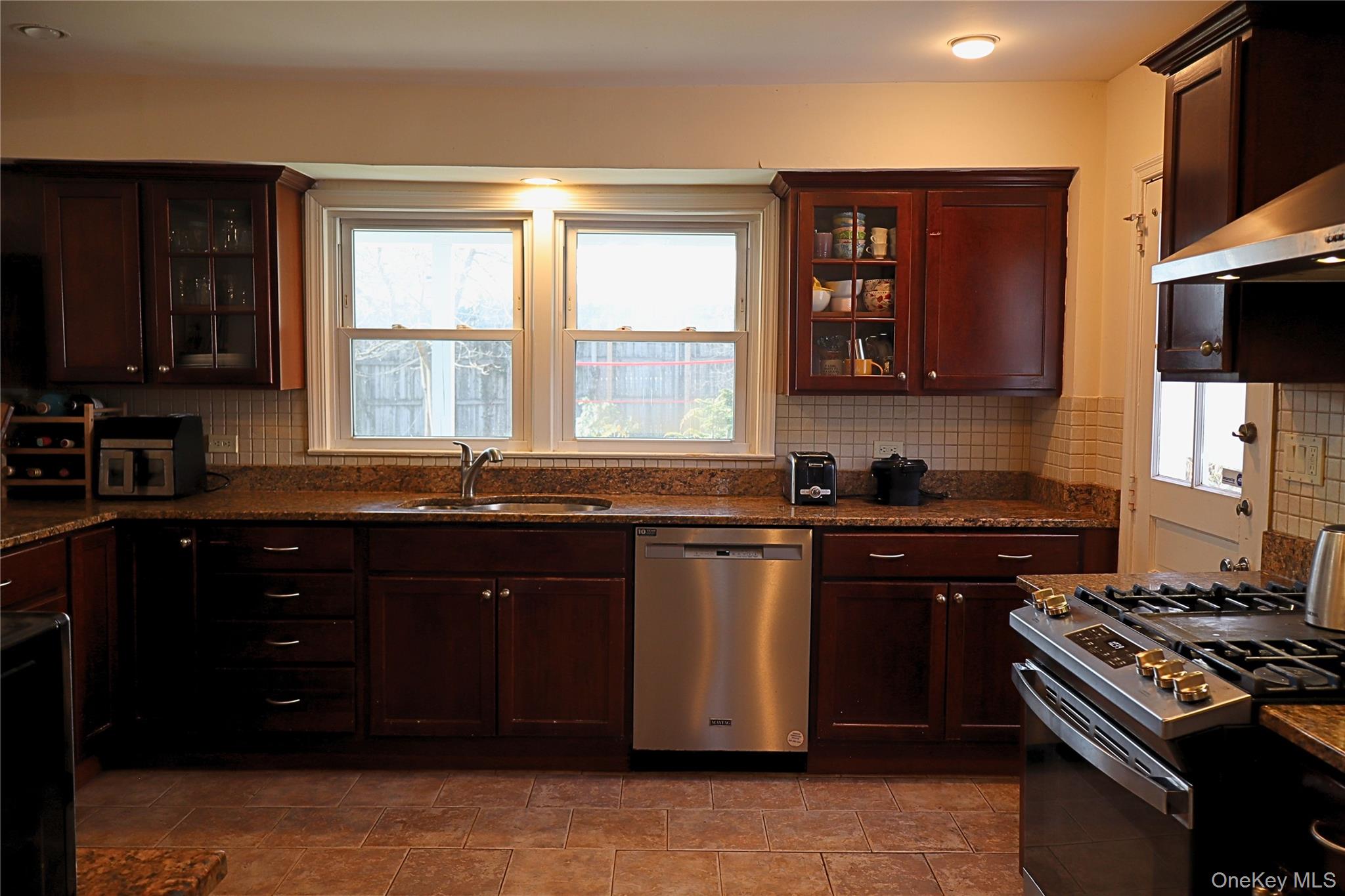 #7 photo, 14 Bonnett Avenue, Larchmont , NY 10538