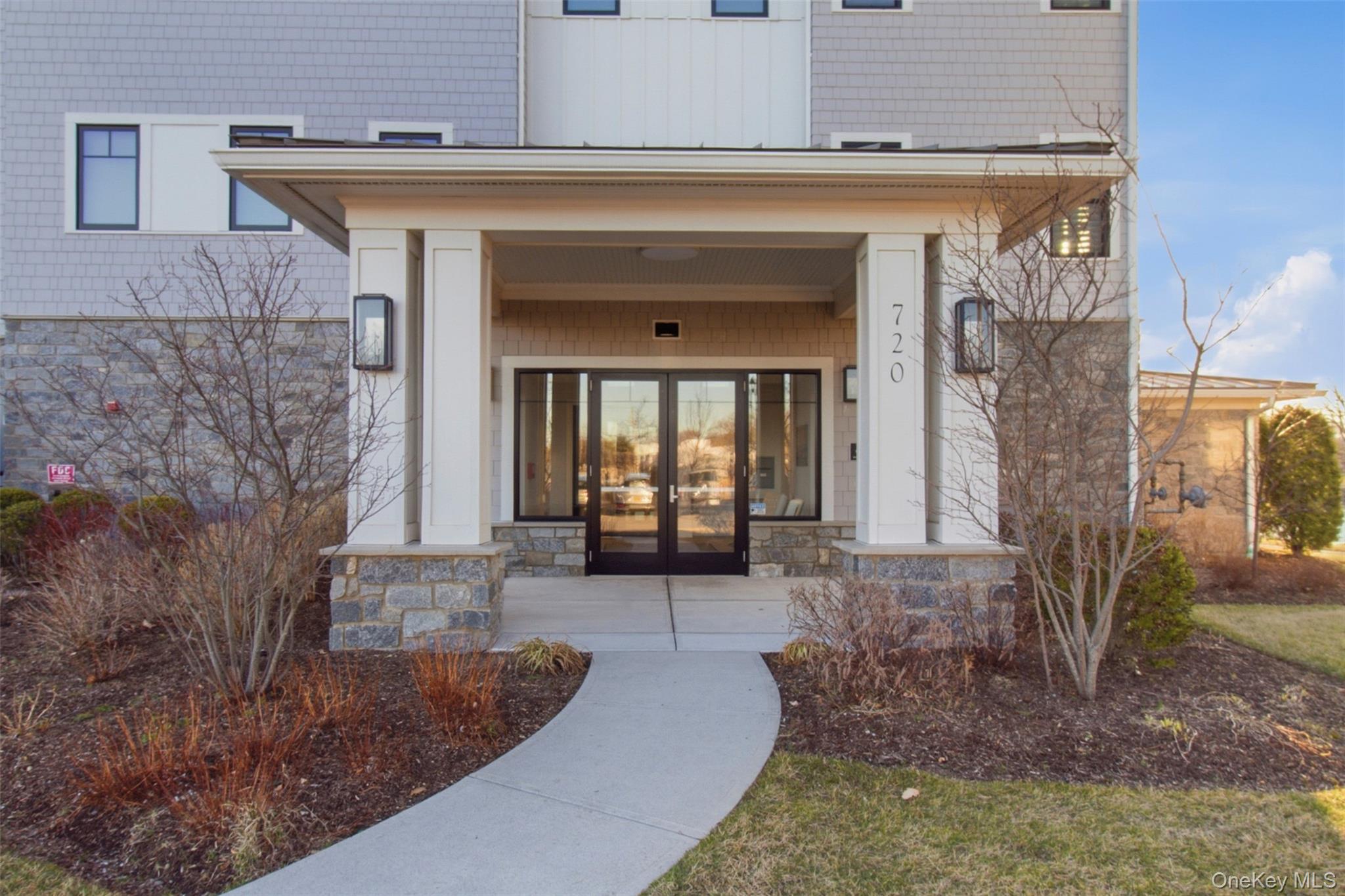 #3 photo, 720 Davenport Avenue, New Rochelle , NY 10805