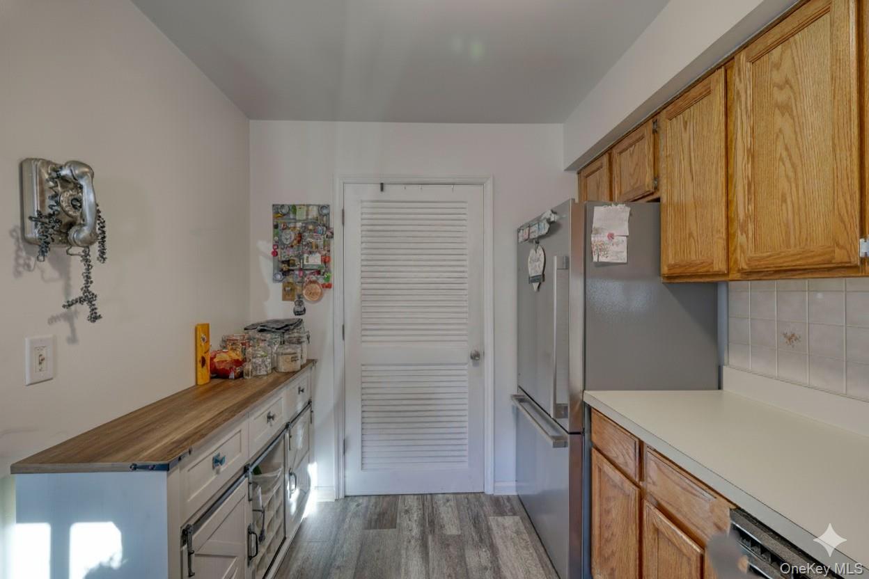 #12 photo, 256 Quassaick Avenue, New Windsor , NY 12553