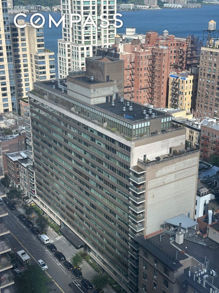 #10 photo, 315 W 70th Street, Upper West Side , NY 10023