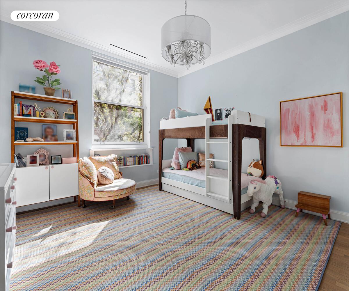 #20 photo, 9 E 82ND Street, Upper East Side , NY 10028