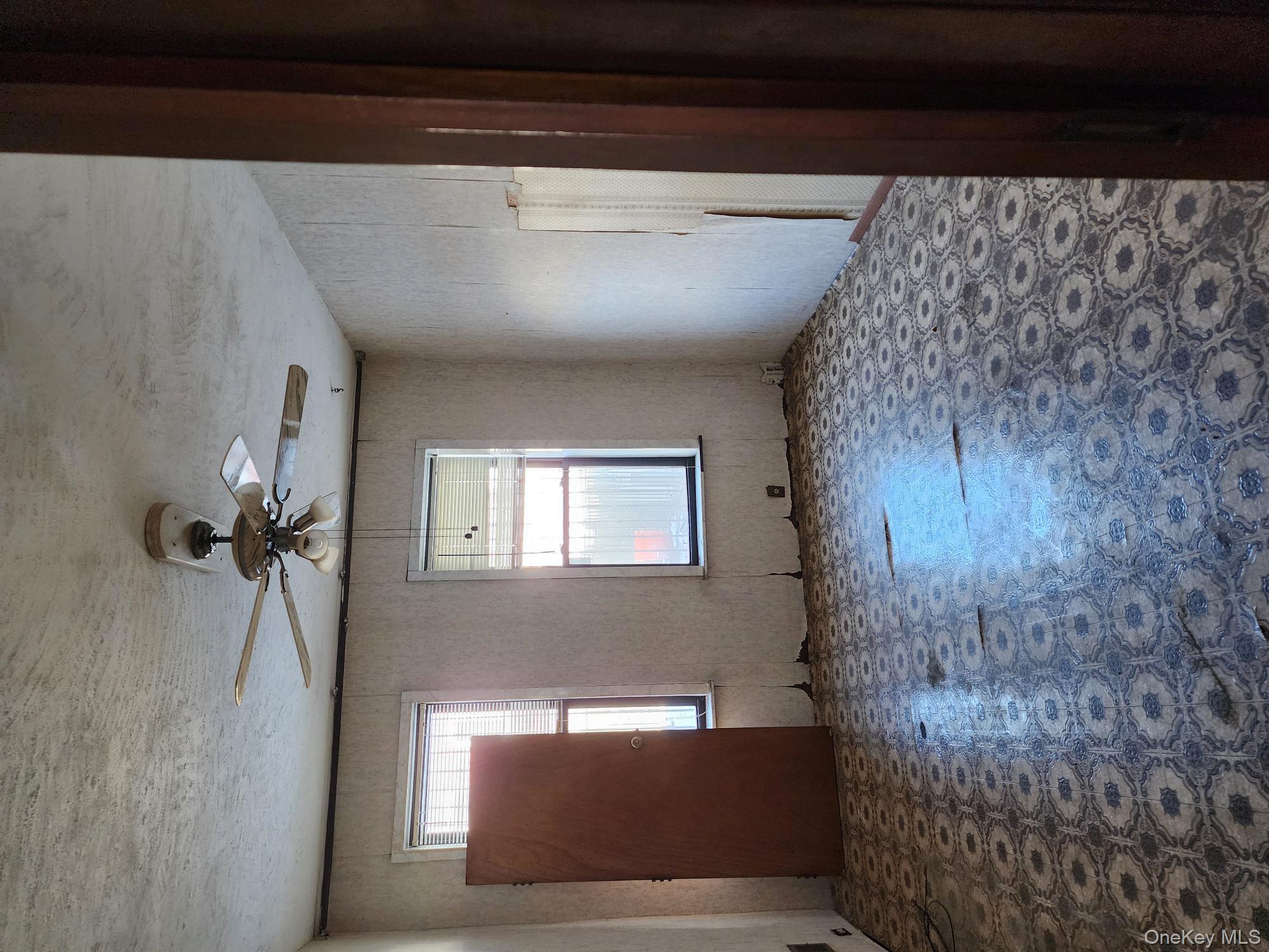 #7 photo, 6161 Eliot Avenue, Middle Village , NY 11379