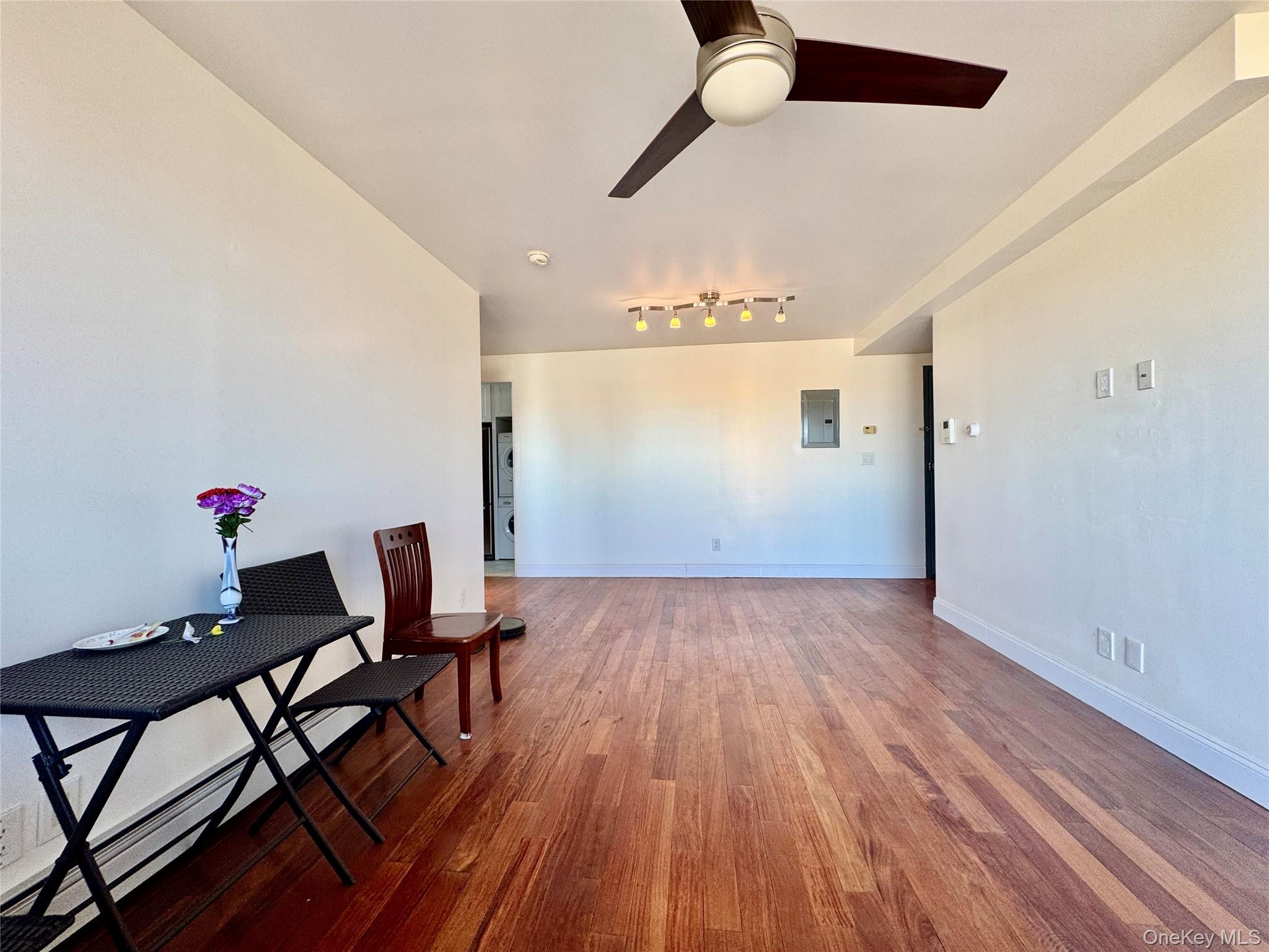 #3 photo, 13226 Avery Avenue, Flushing , NY 11355