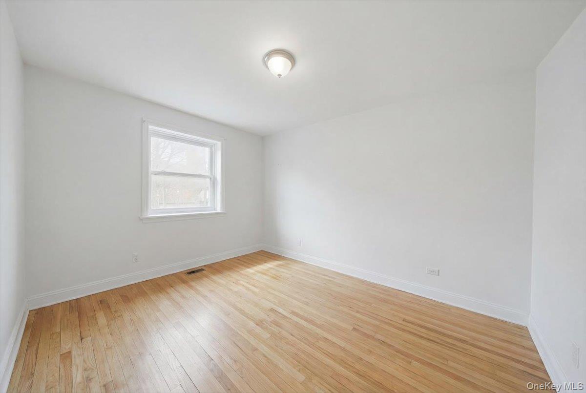 #11 photo, 6692 Selfridge Street, Forest Hills , NY 11375