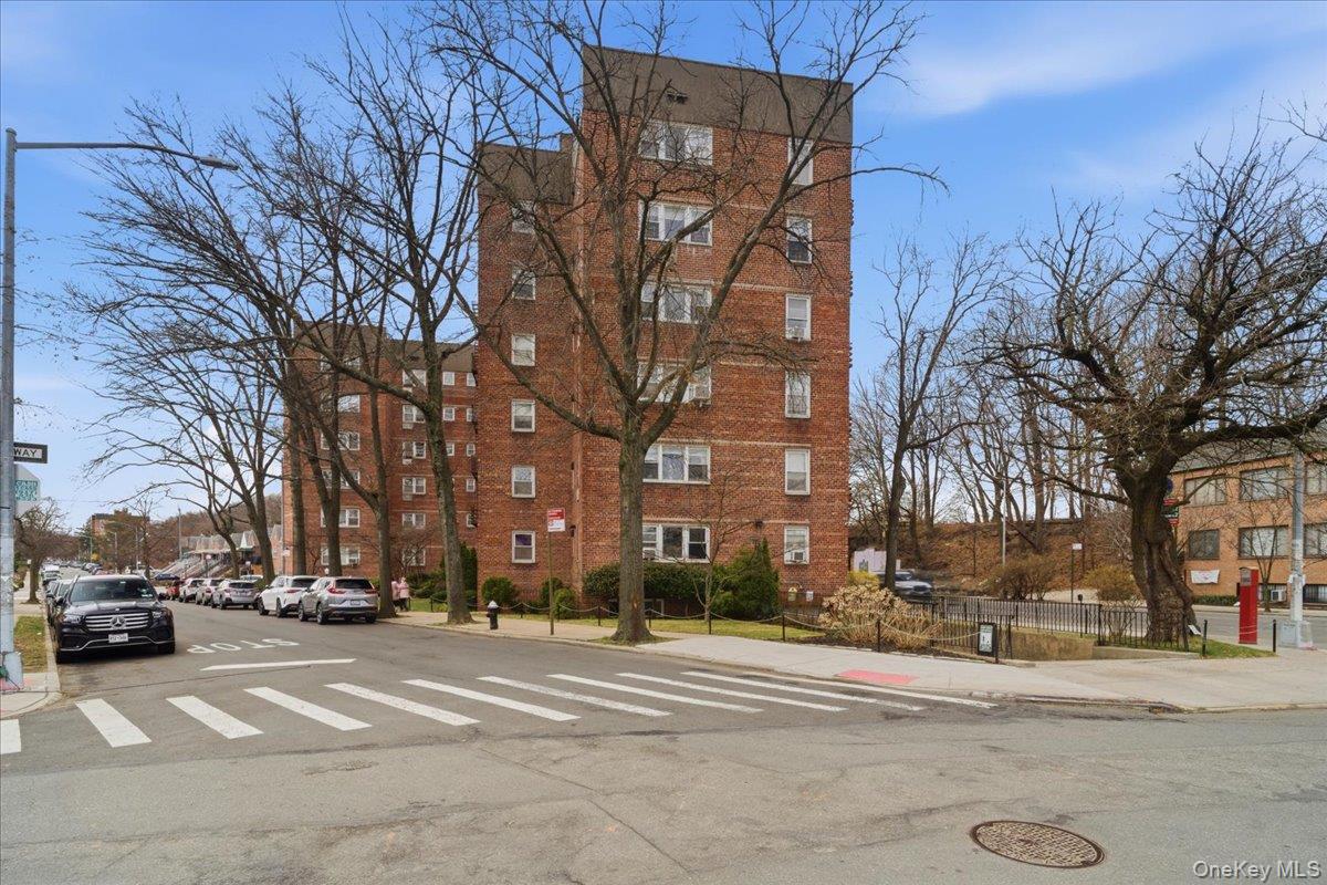 #3 photo, 6692 Selfridge Street, Forest Hills , NY 11375