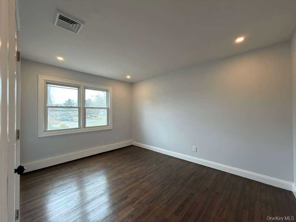 #16 photo, 21 Colby Drive, سوفولك Kings Park , NY 11754