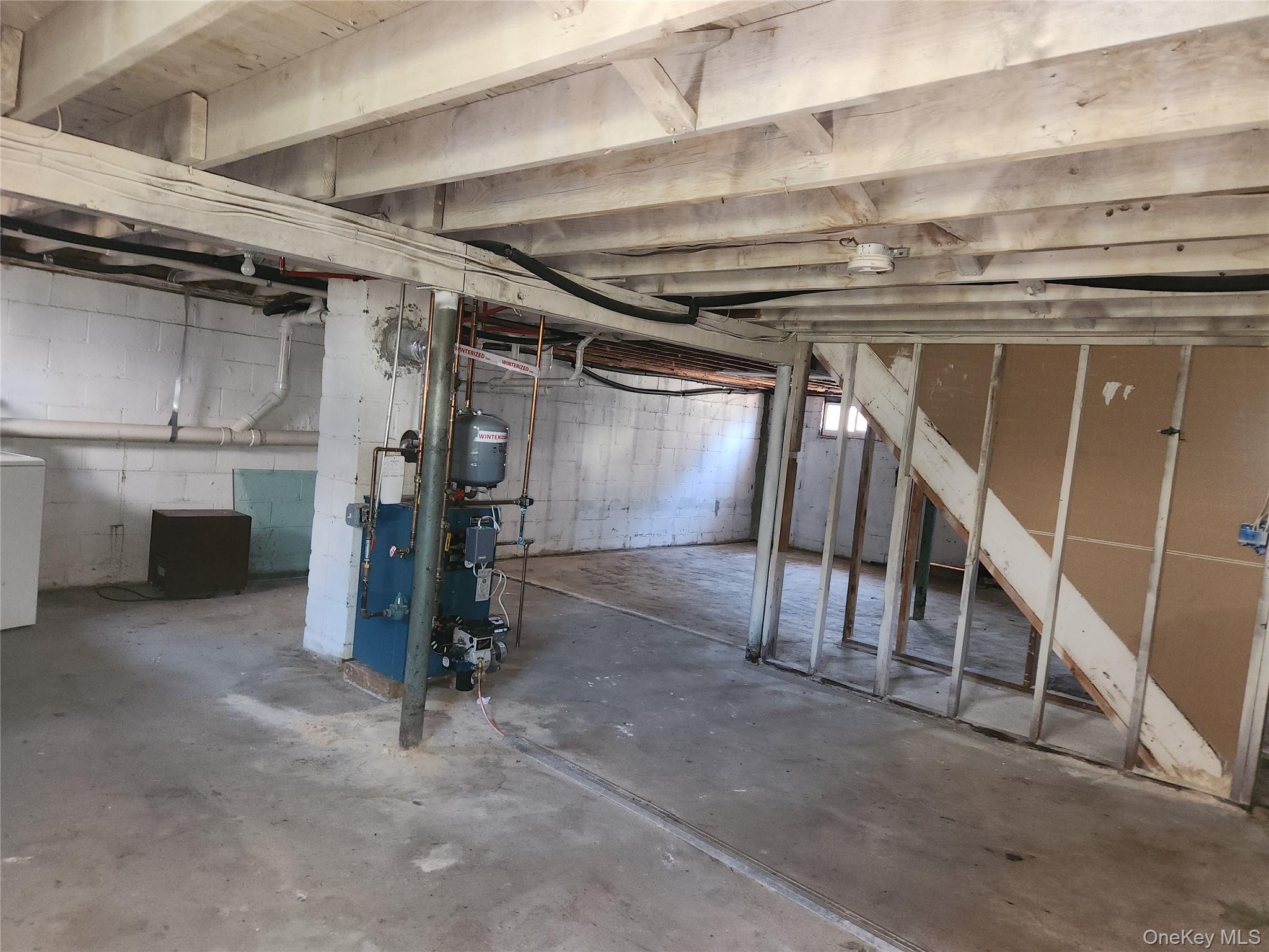 #16 photo, 610 Bermuda Road, West Babylon , NY 11704