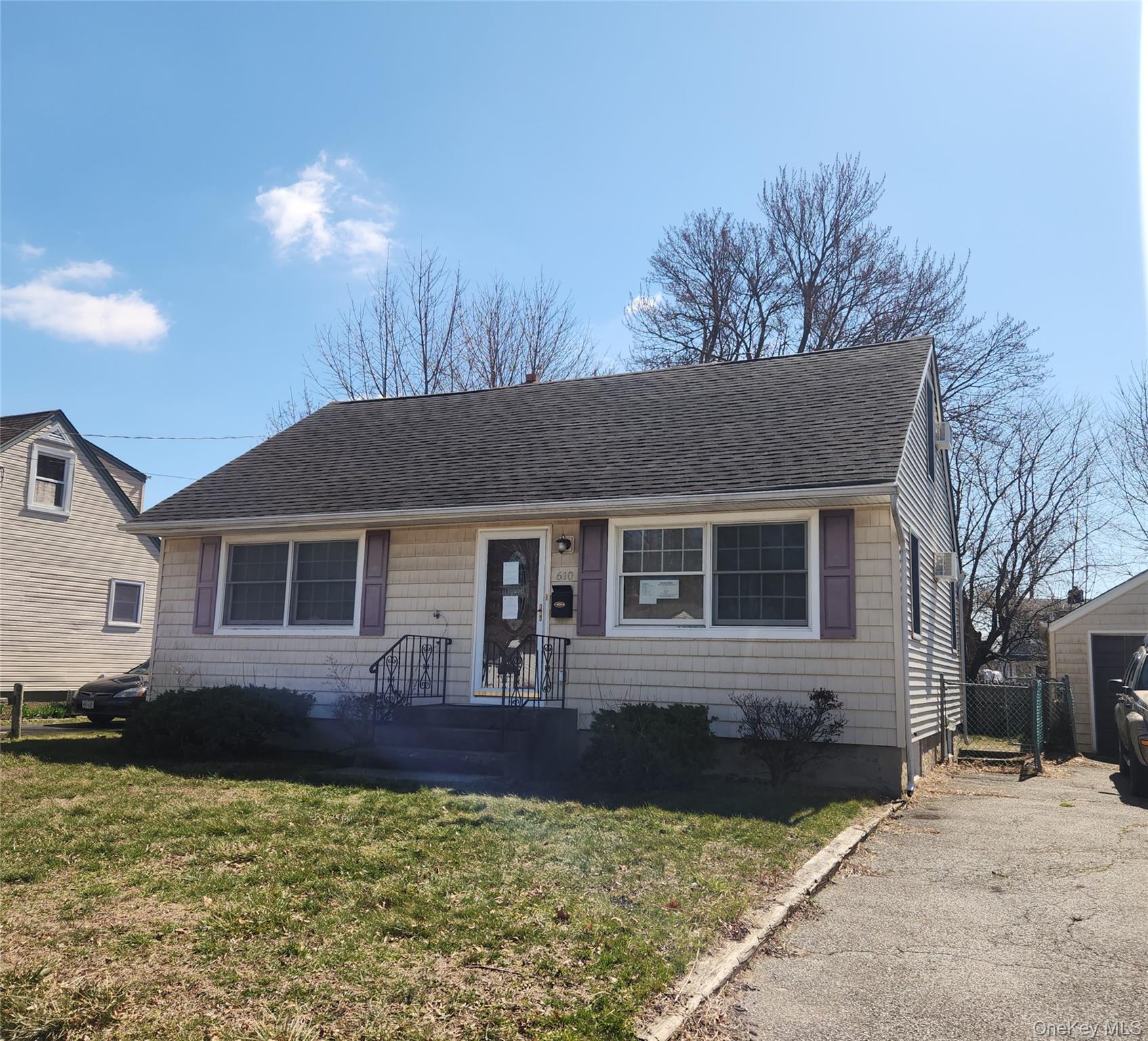 #2 photo, 610 Bermuda Road, West Babylon , NY 11704