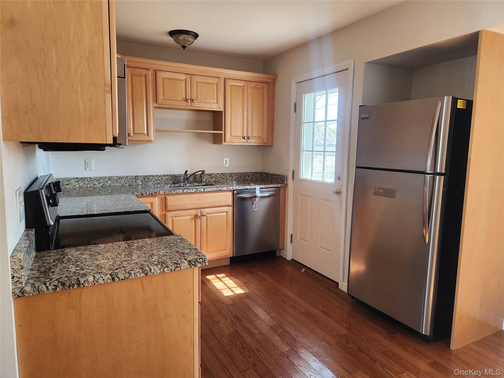 #7 photo, 610 Bermuda Road, West Babylon , NY 11704