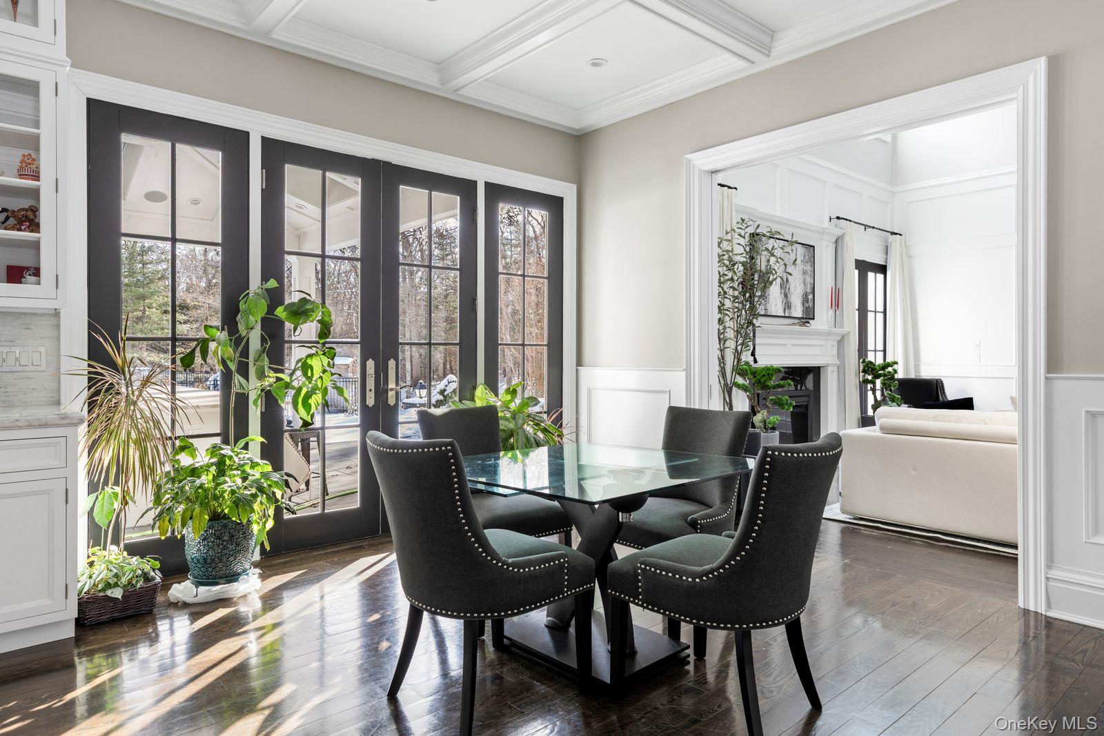 #13 photo, 27 Victorian Lane, Brookville , NY 11545