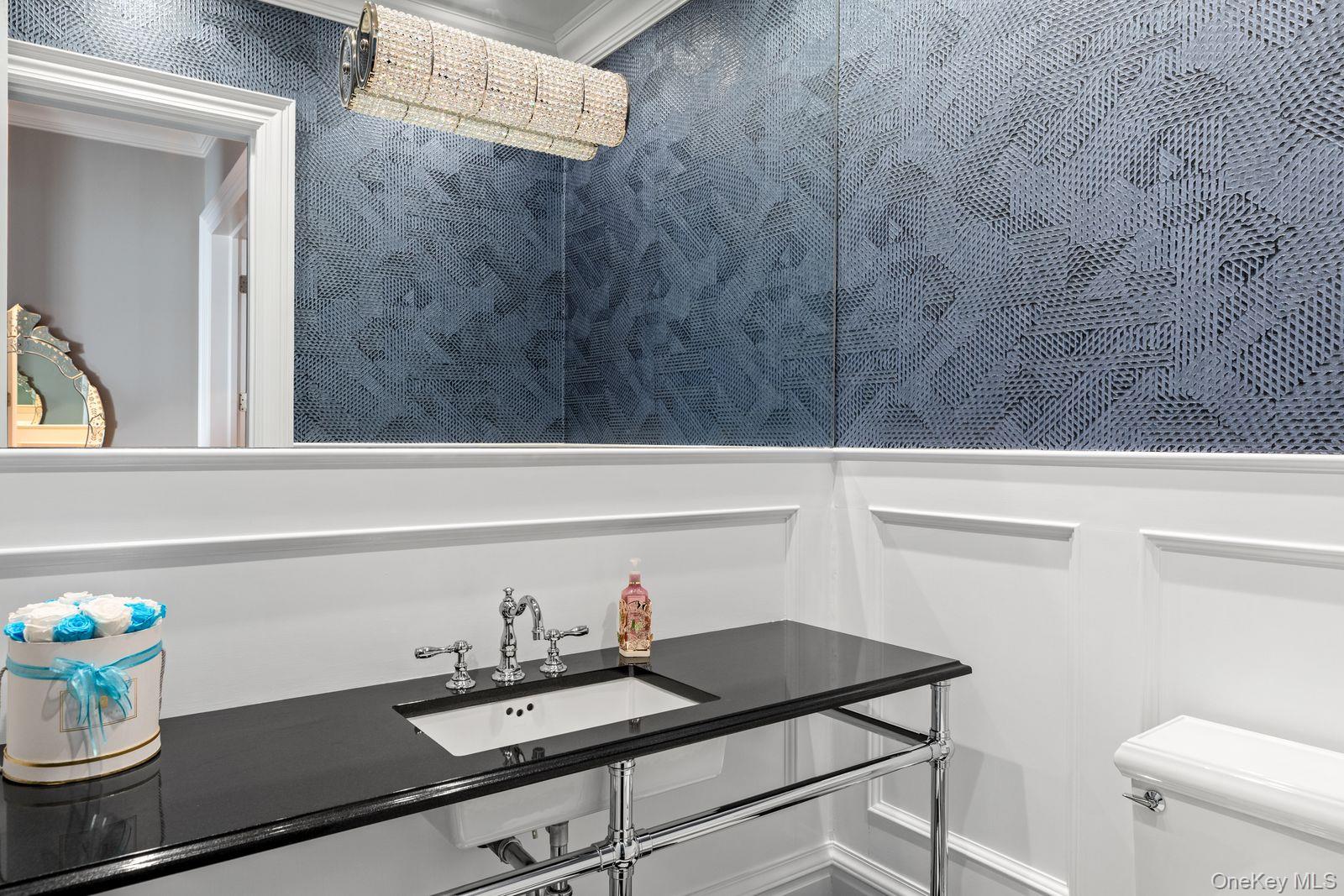 #14 photo, 27 Victorian Lane, Brookville , NY 11545