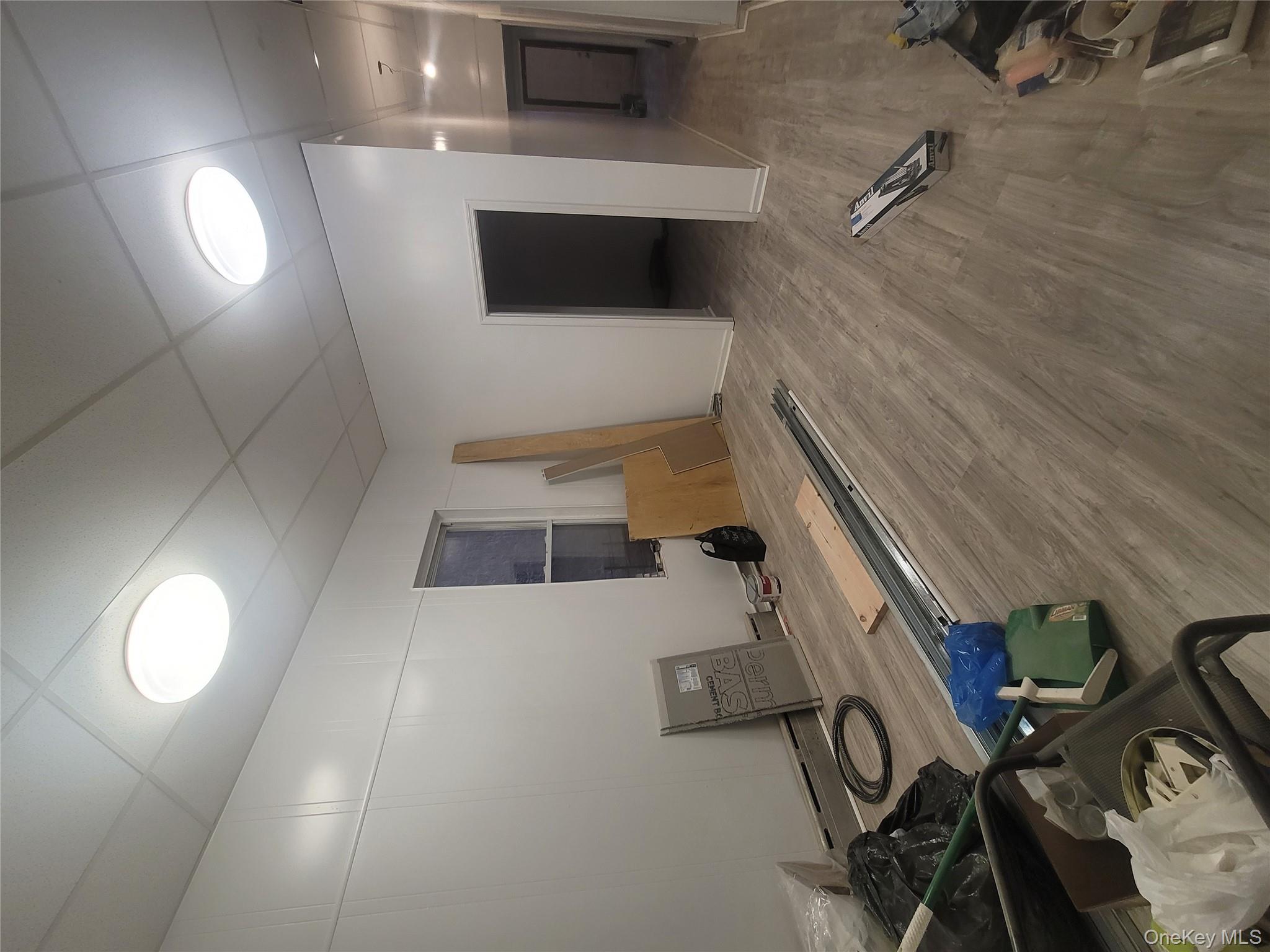 #4 photo, 3553 Holland Avenue, Bronx , NY 10467