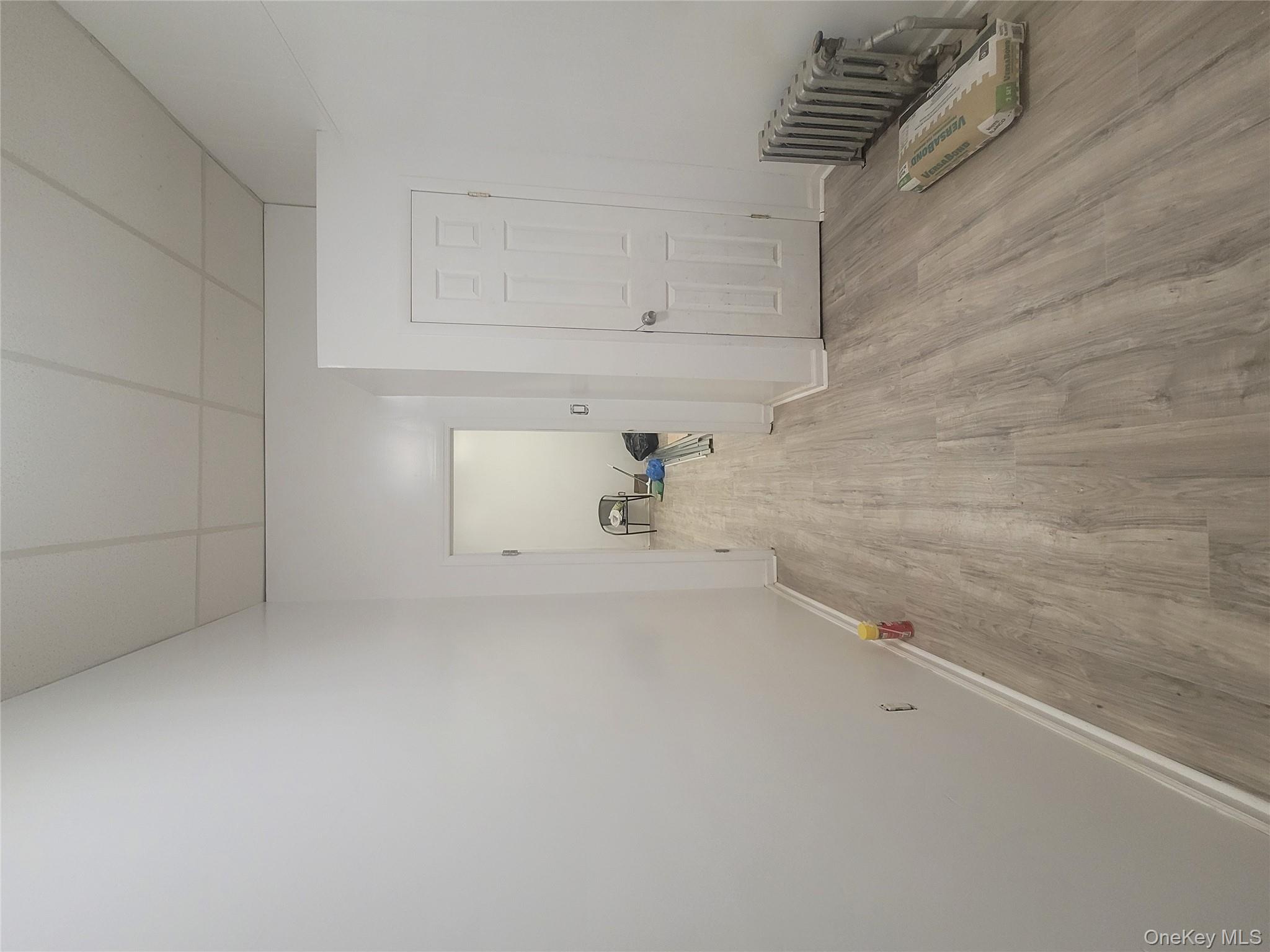 #6 photo, 3553 Holland Avenue, Bronx , NY 10467