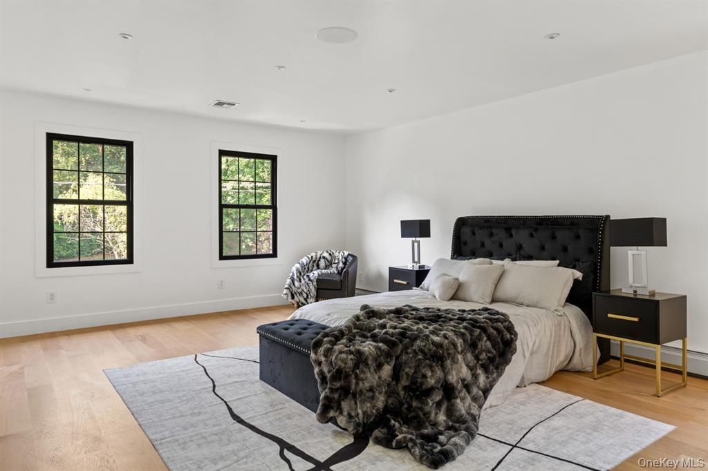 #18 photo, 33 High Farms Road, Glen Head , NY 11545