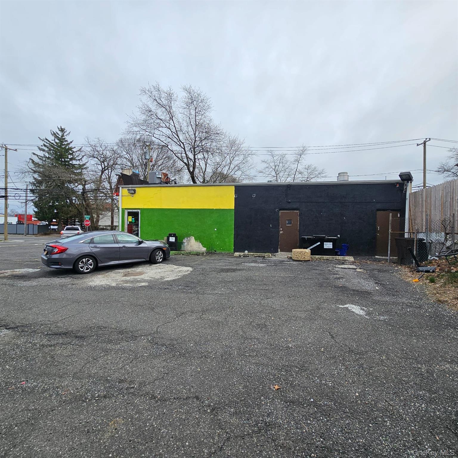 #16 photo, 137 Broadway, Huntington Station , NY 11746