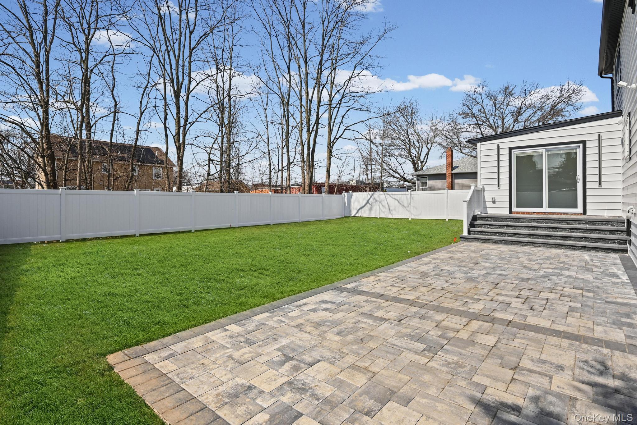 #4 photo, 2292 Vassar Place, Merrick , NY 11566