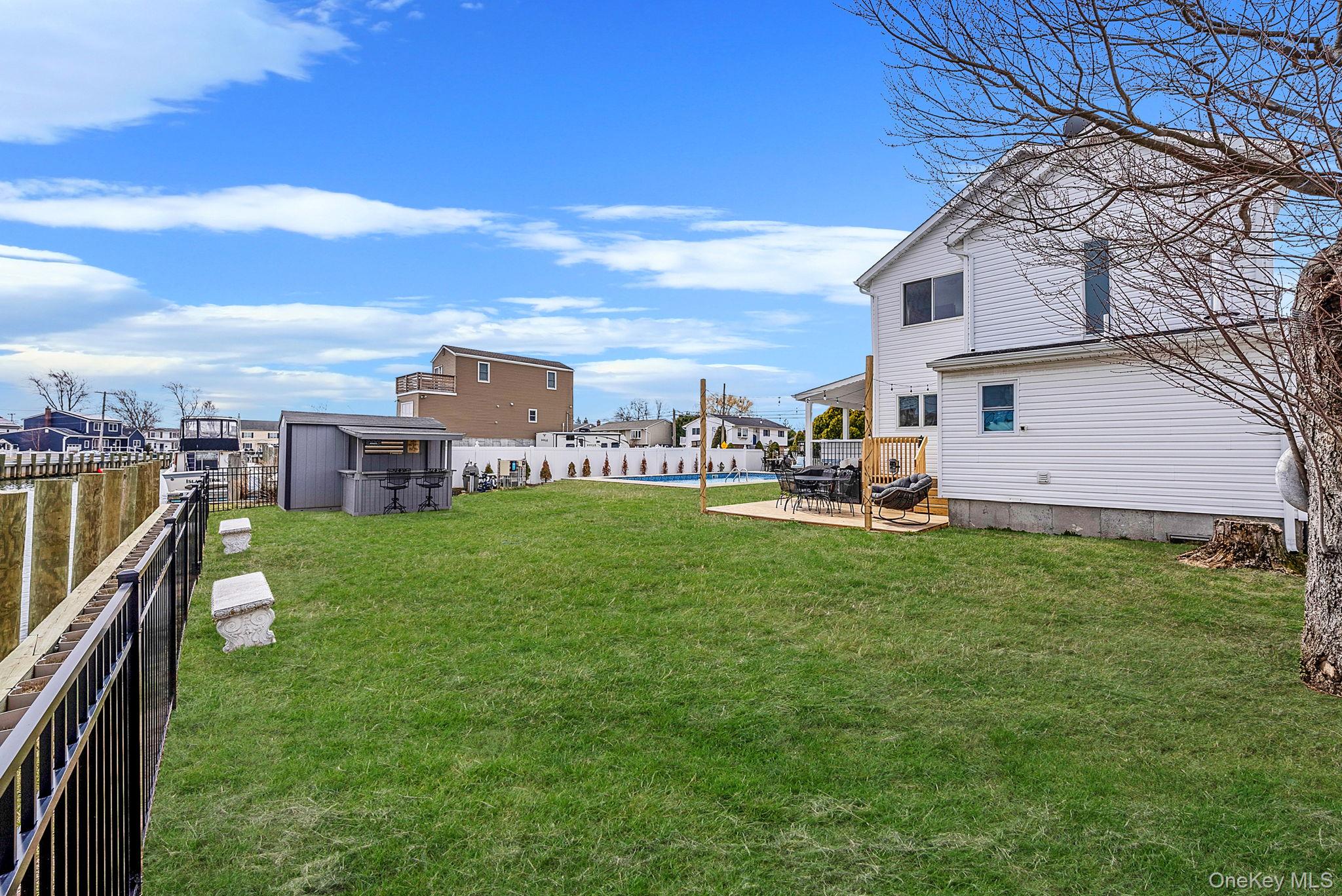 #13 photo, 794 Pecan Street, سوفولك Lindenhurst , NY 11757