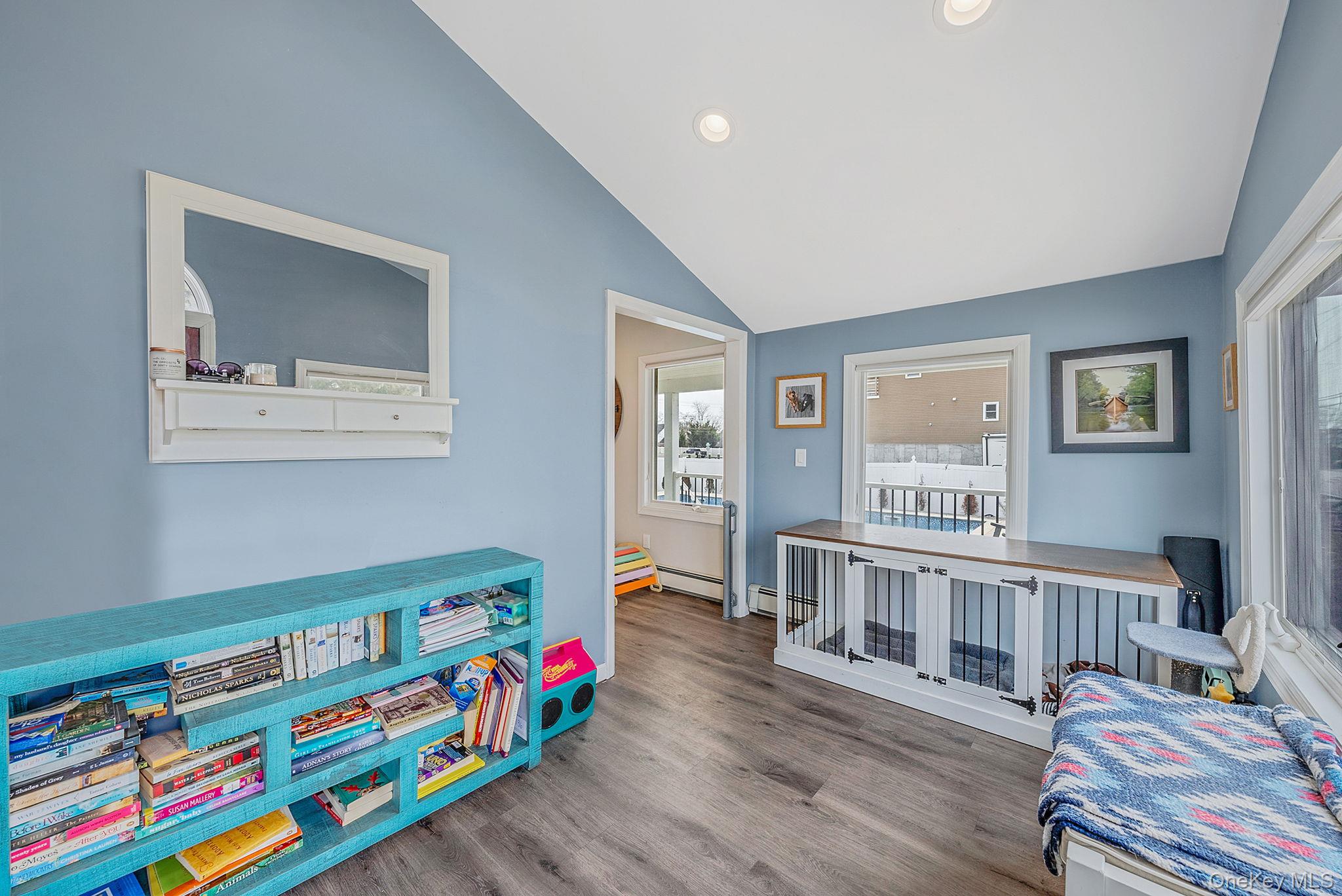 #15 photo, 794 Pecan Street, سوفولك Lindenhurst , NY 11757