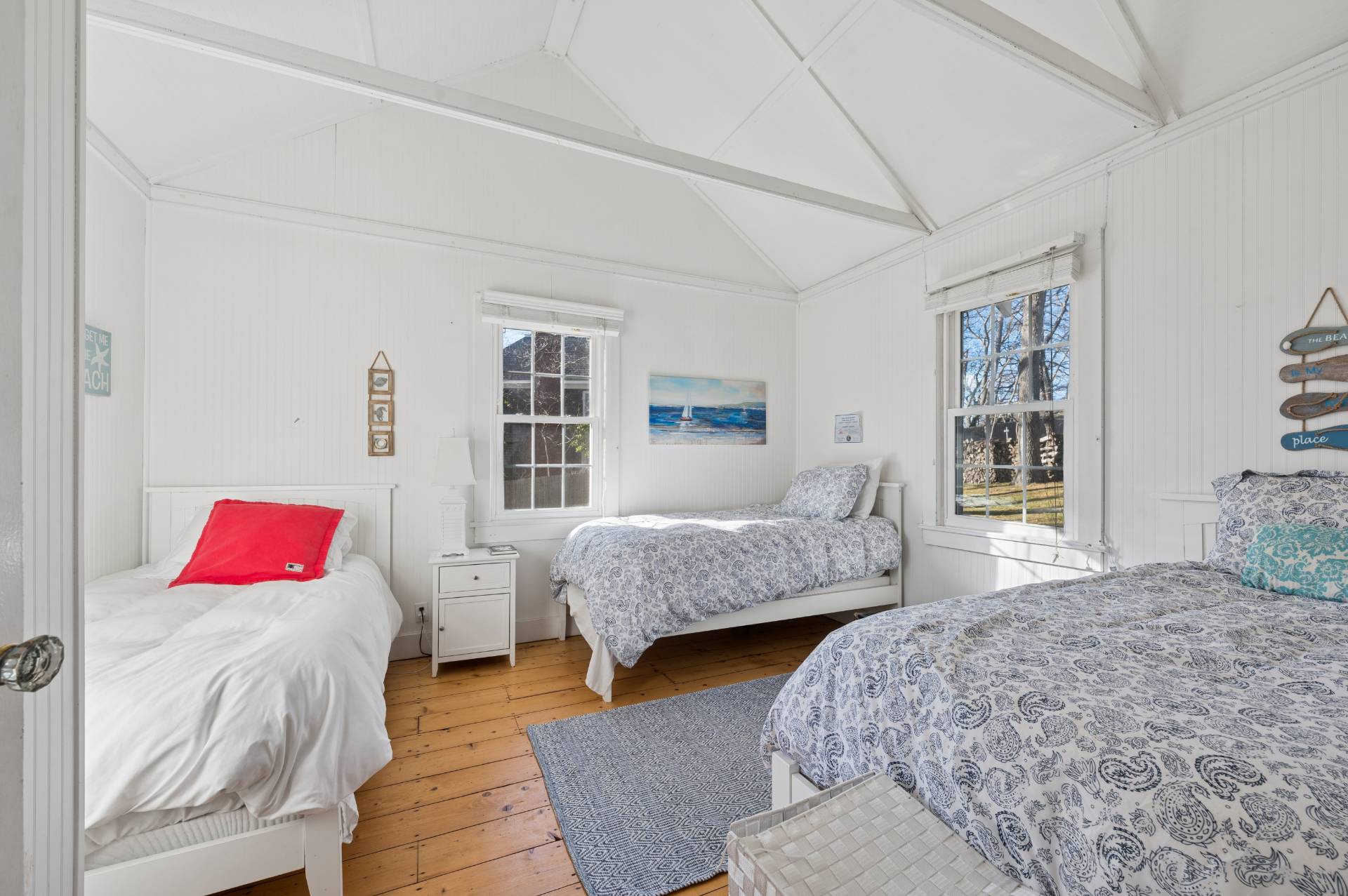 #11 photo, 6 PRIVATE ROW, Hampton Bays , NY 11946