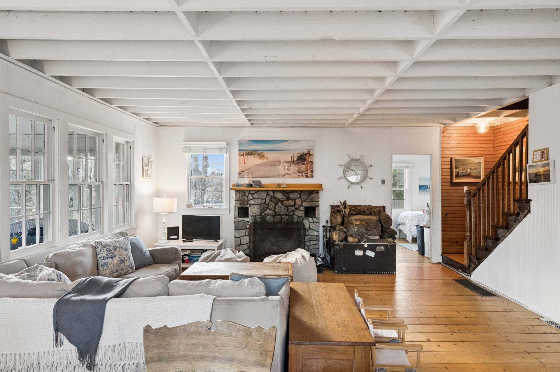 #6 photo, 6 PRIVATE ROW, Hampton Bays , NY 11946