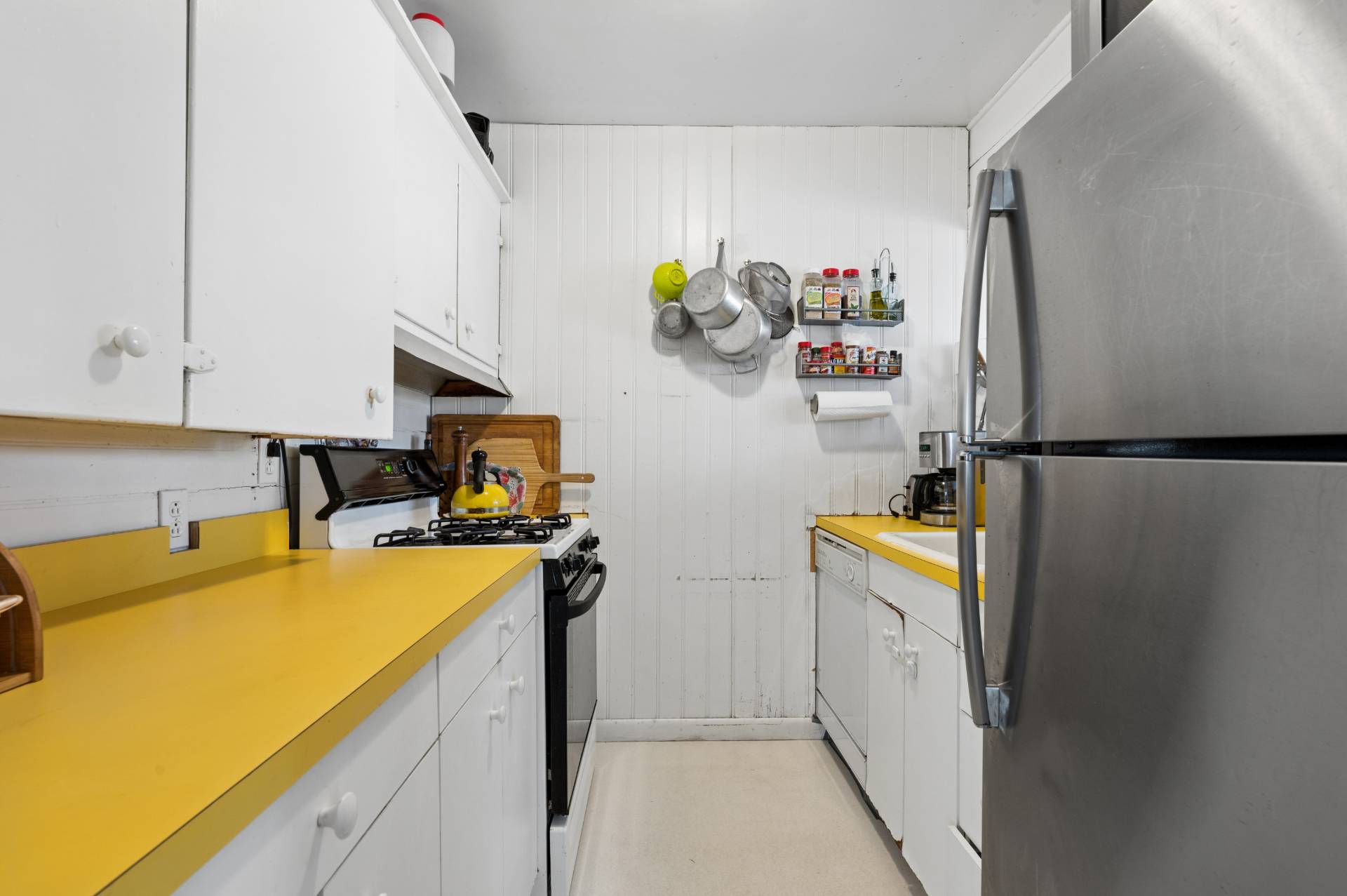 #8 photo, 6 PRIVATE ROW, Hampton Bays , NY 11946