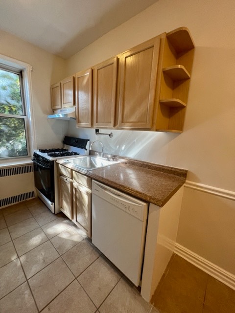 #2 photo, 824 Palmer Rd, #2F, Yonkers , NY 10708