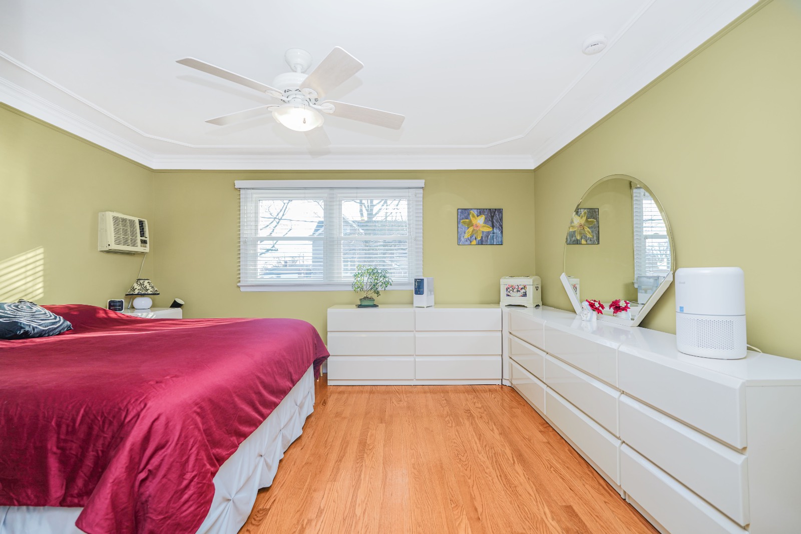 #9 photo, 175 Benton Ave, Staten Island , NY 10305